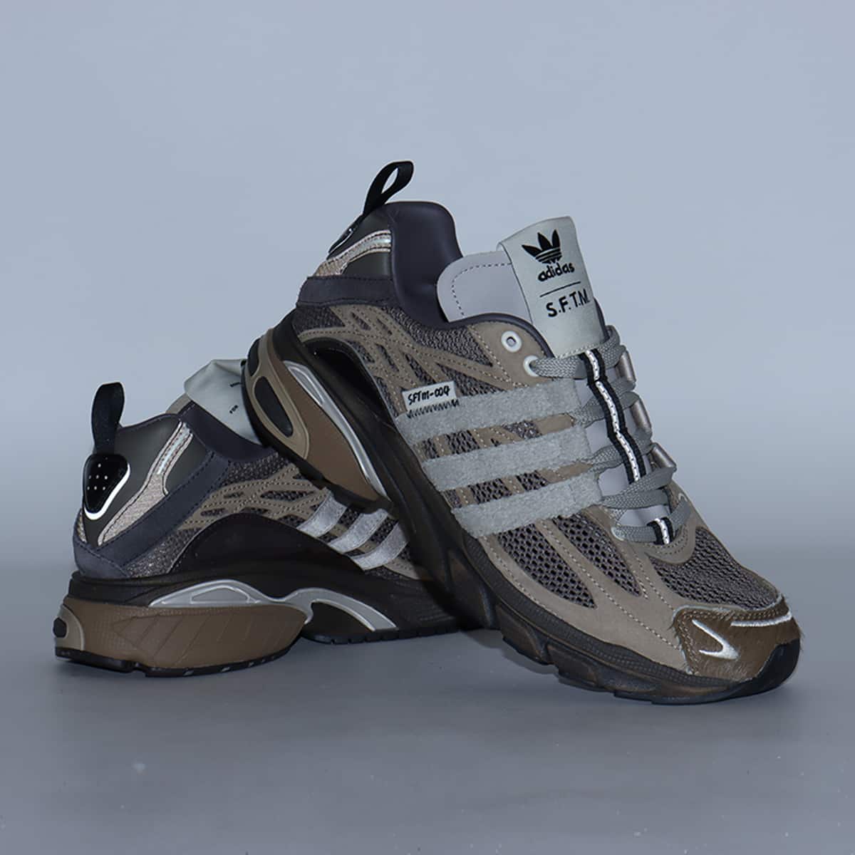 adidas ADISTAR CUSHION SFTM SIMPLE BROWN/NIGHT BROWN/ﾗｲﾄBROWNの画像