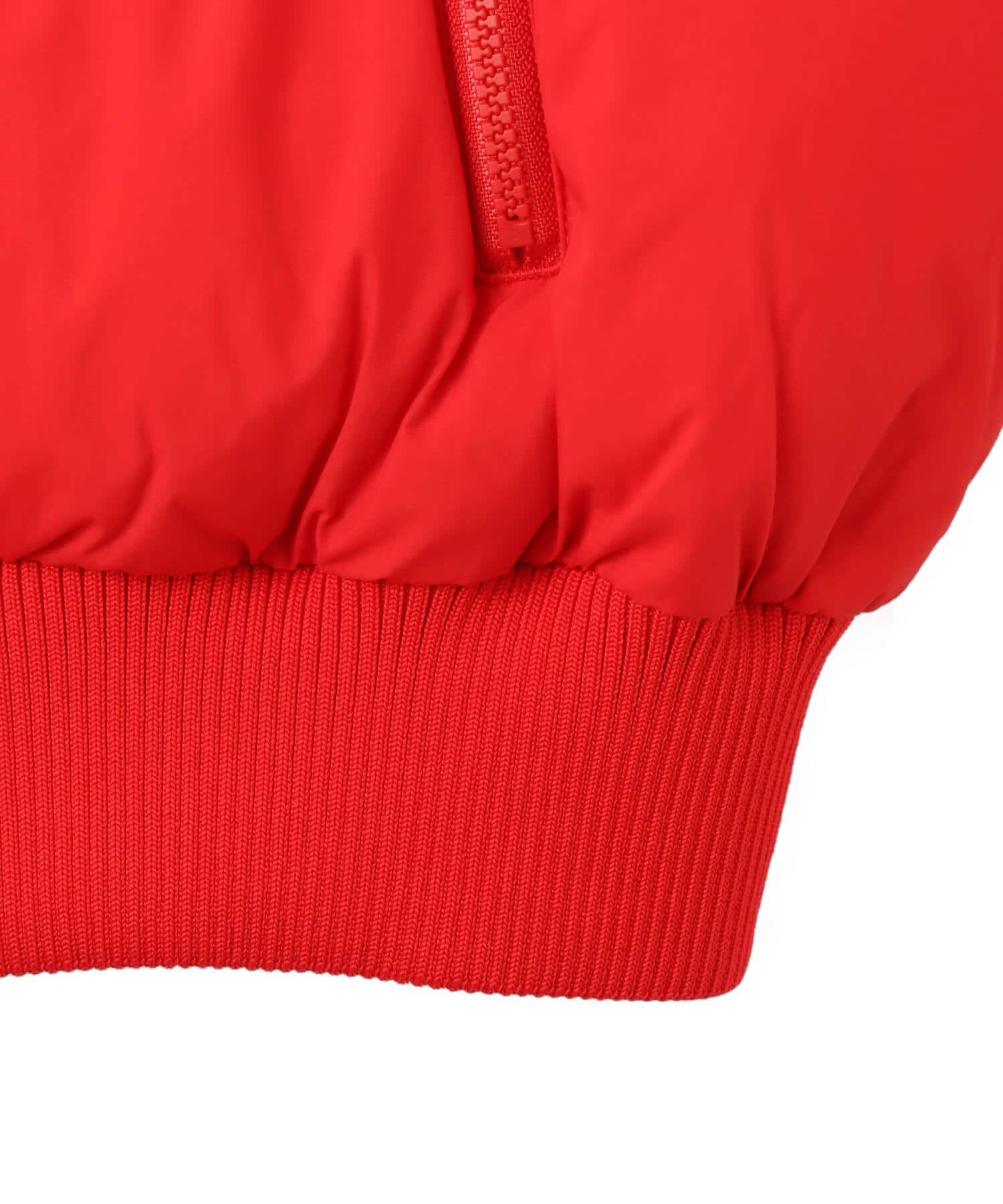 adidas ADICOLOR CROPPED SYNTHETIC DOWN PUFFER ベタースカーレットの画像