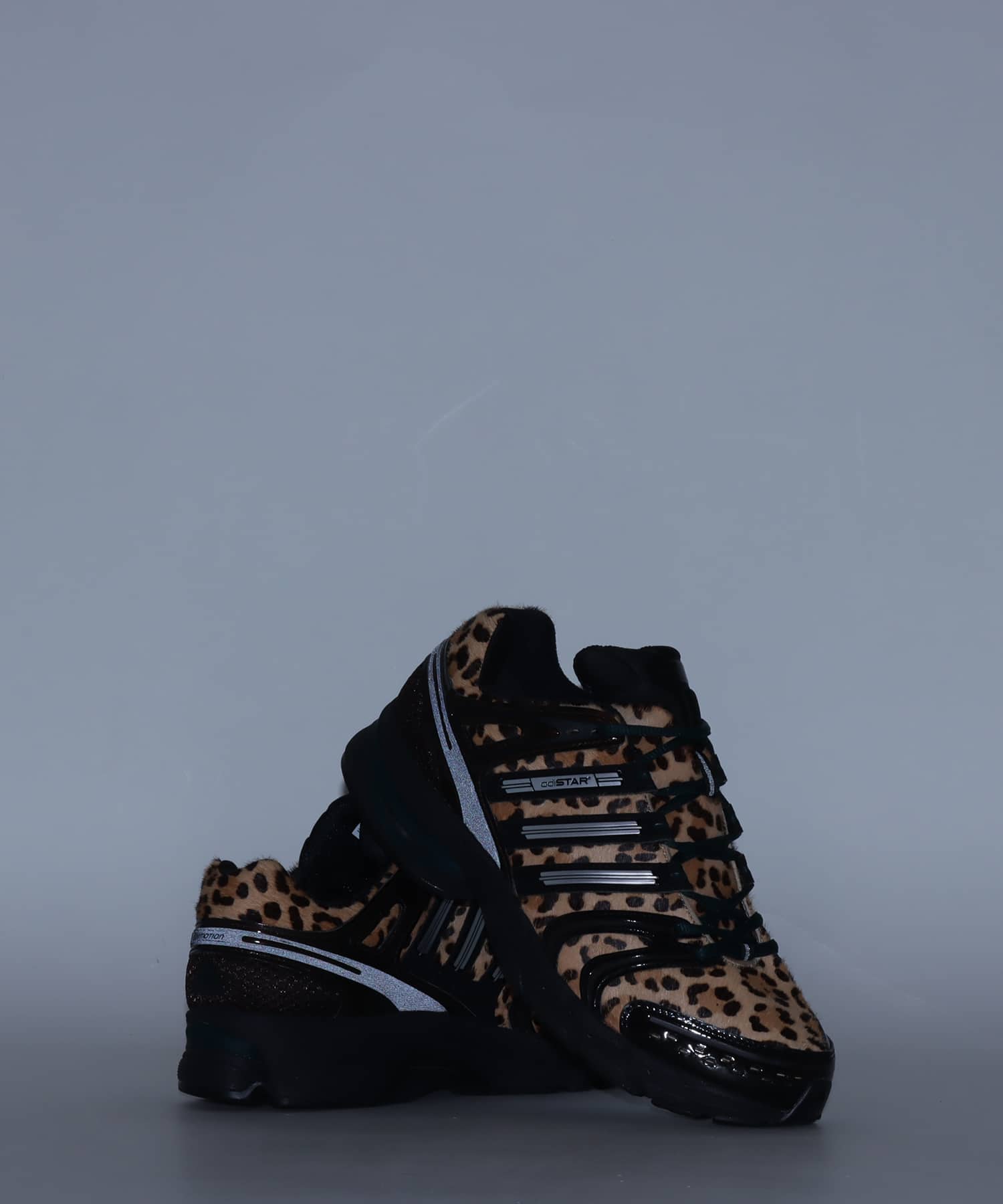 adidas ADISTAR CONTROL 5 W AURIVY/CBLACK/SILVMTの画像