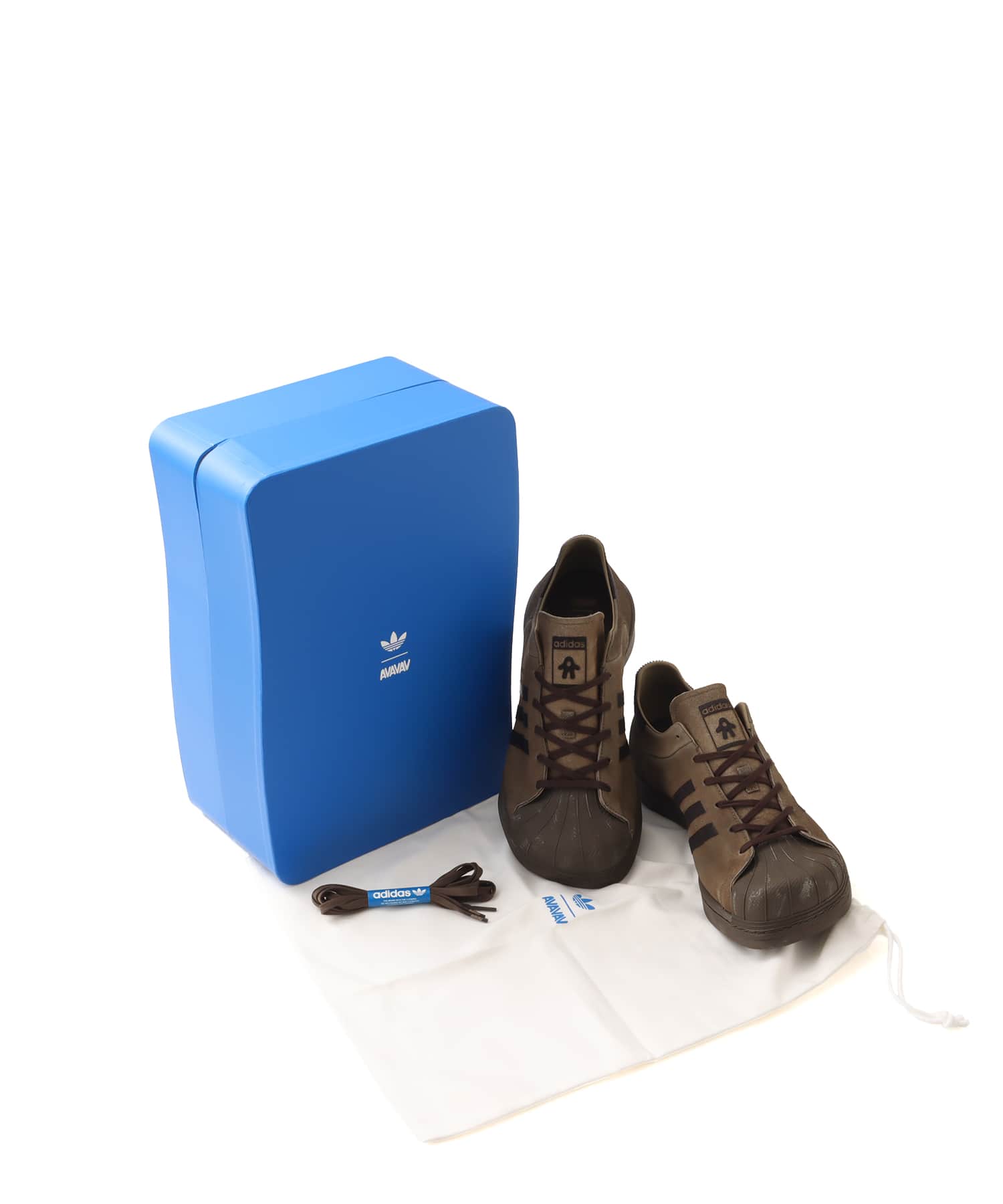 adidas SUPERSTAR BY AVAVAV DBROWN/DBROWN/SUPCOLの画像