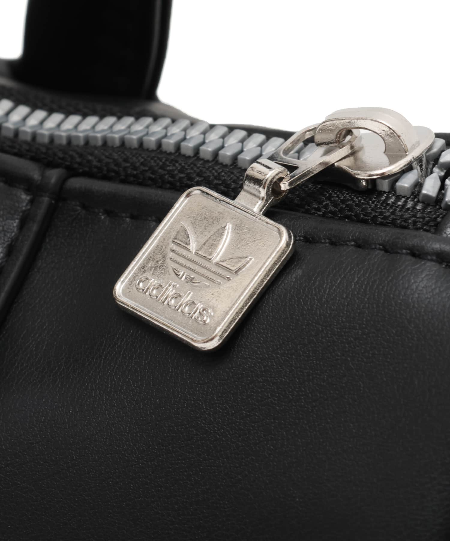 adidas ELONGATED BOWLING BAG ブラックの画像