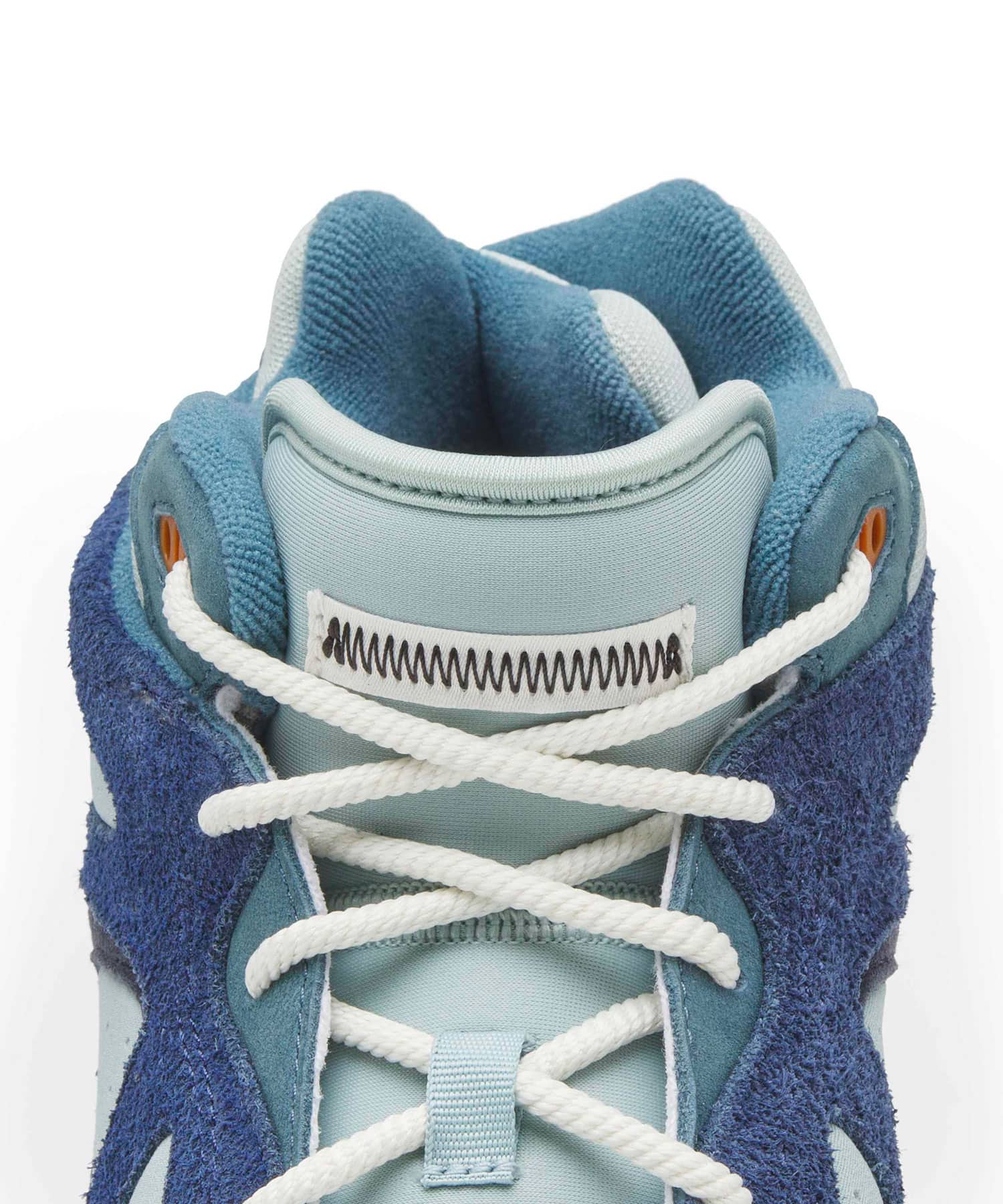 adidas BADBO 1.0 NTNAVY/NINDIG/CBROWNの画像