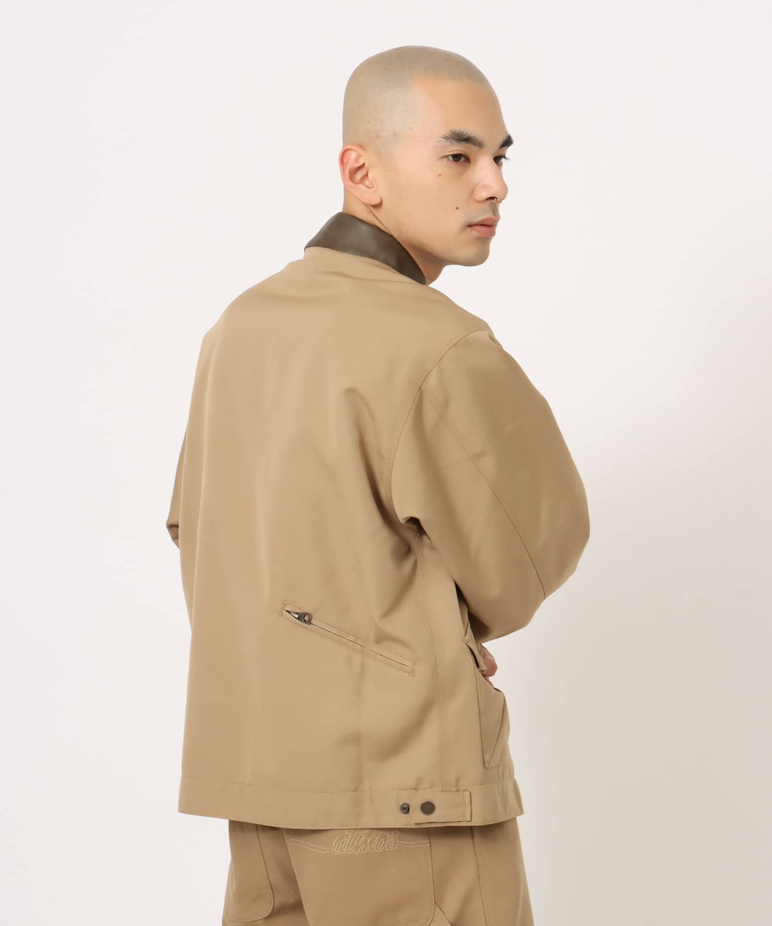 atmos OX Work Jacket BEIGEの画像