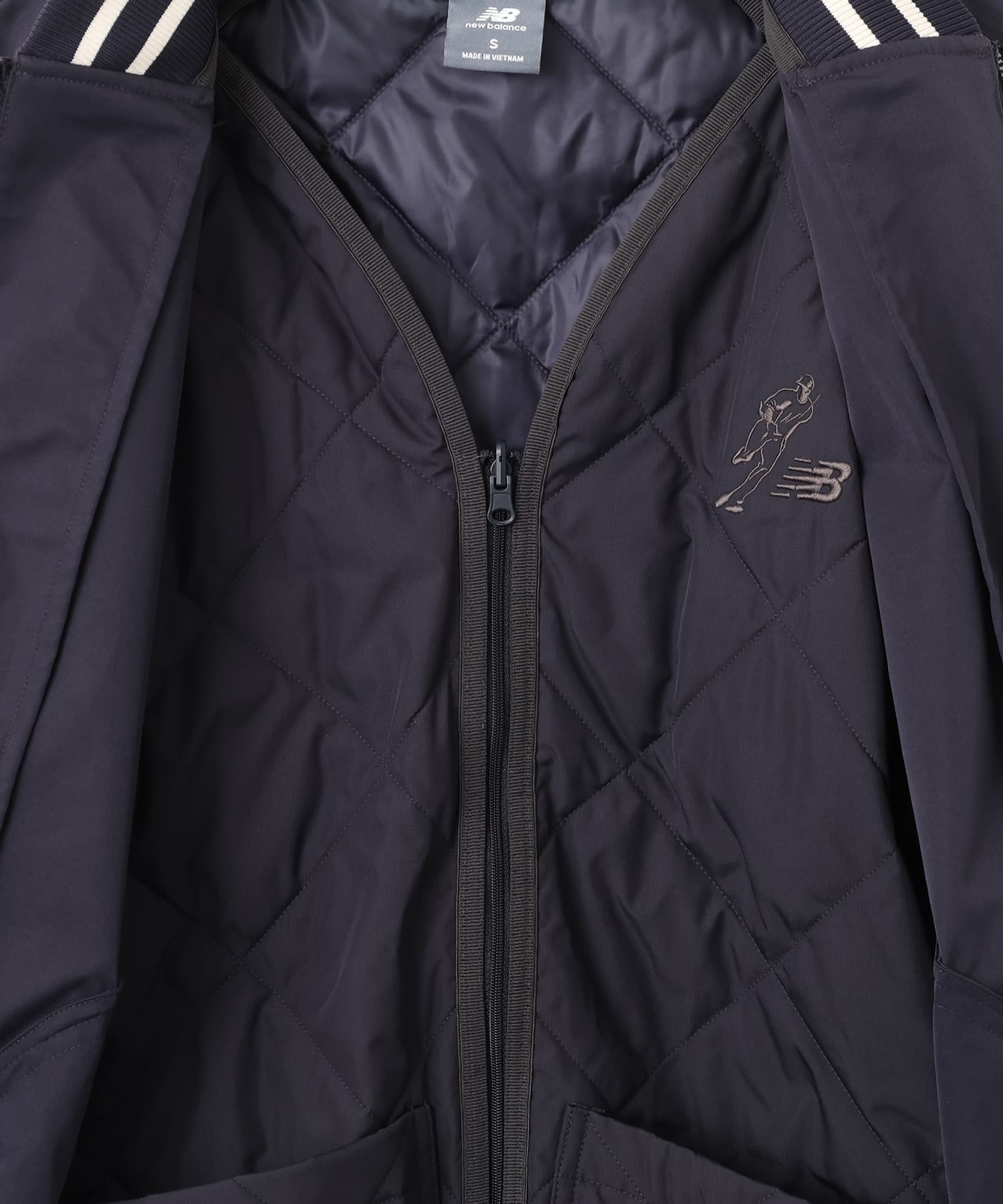 New Balance SHOHEI OHTANI SIGNATURE 2-IN-1 VARSITY JACKET ダークナイトの画像