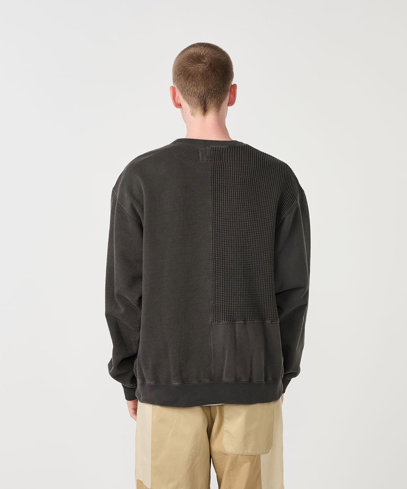 THE NORTH FACE PURPLE LABEL Field Patchworked Crewneck Sweatshirt Asphalt Grayの画像