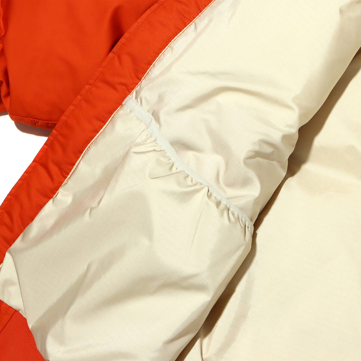 THE NORTH FACE PURPLE LABEL Lightweight Twill Mountain Down THE NORTH FACE PURPLE LABEL Lightweight Twill Mountain Down