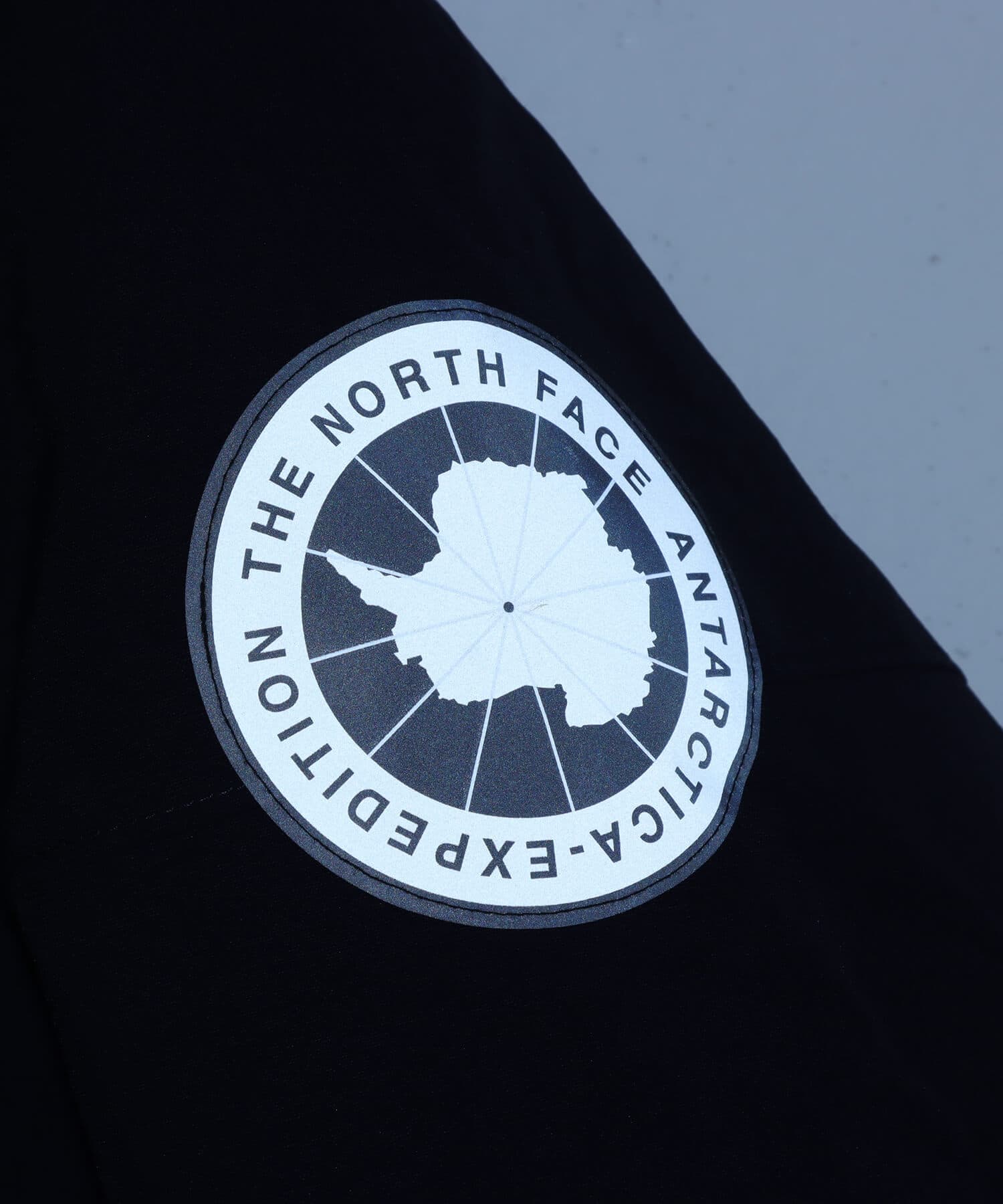 THE NORTH FACE Antarctica Parka アビエイターネイビーの画像