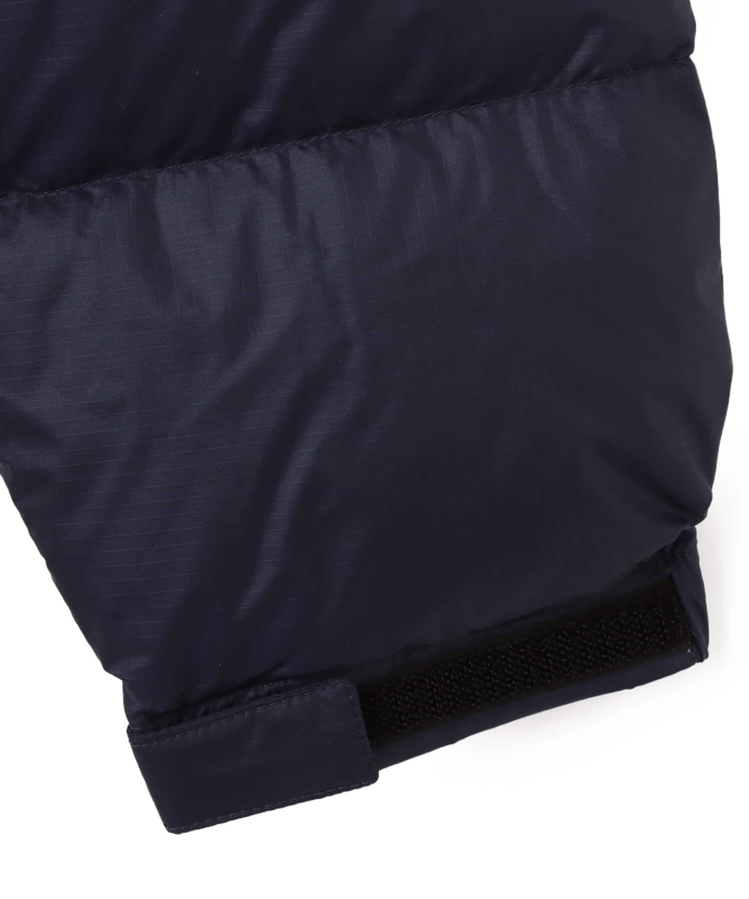 THE NORTH FACE Womens Short Nuptse Jacket ブラックxアーバンネイビーの画像