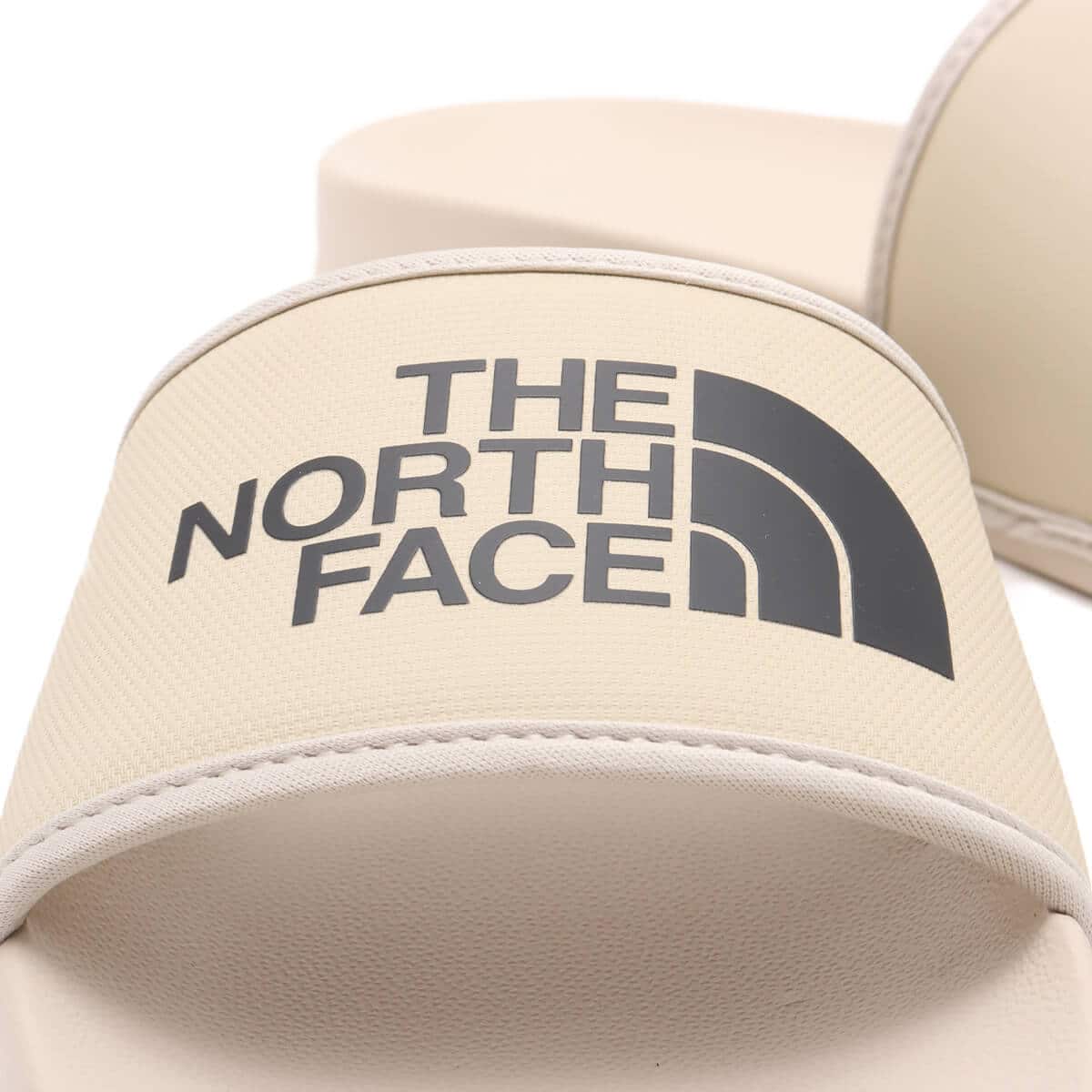THE NORTH FACE Base Camp Slide III サンドストーンxTNFブラック の画像