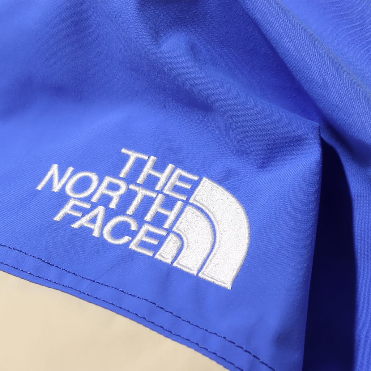 THE NORTH FACE Mountain Light Jacket グラベル×ソーラーブルー