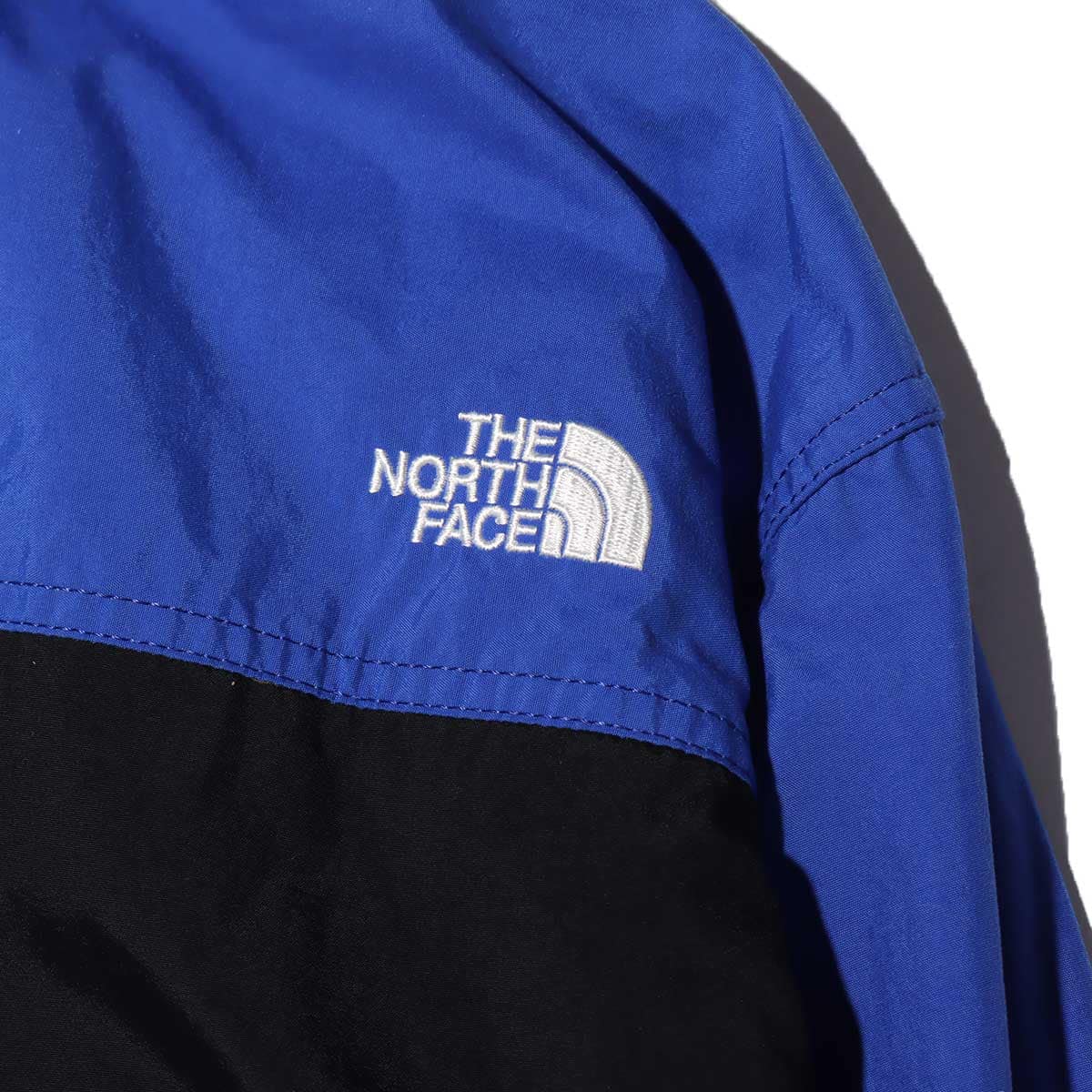 THE NORTH FACE L/S NUPTSE SHIRT LACK/TNF BLUE の画像