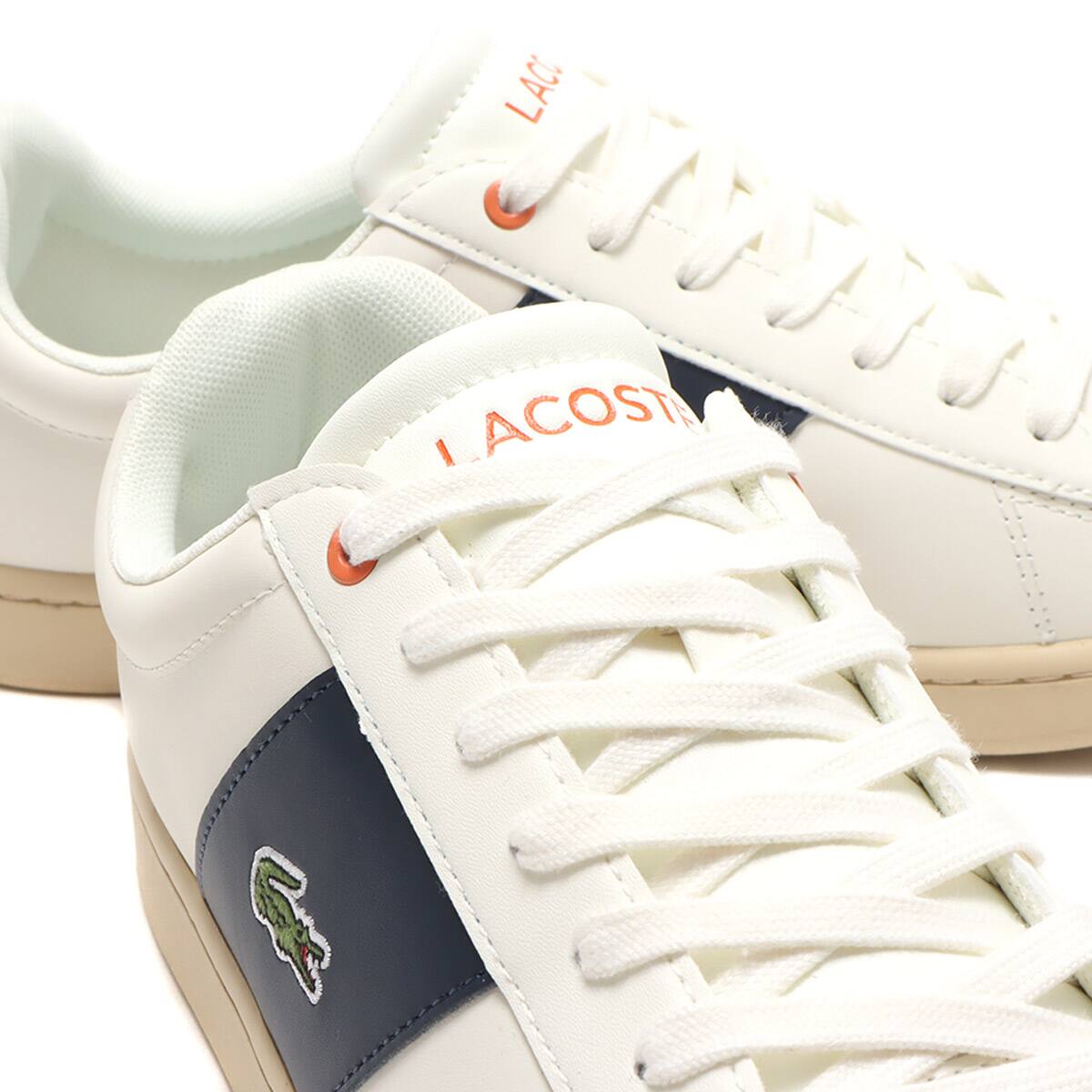 LACOSTE CARNABY 0121 4 OFF WHT/NVY 21FA-Iの画像