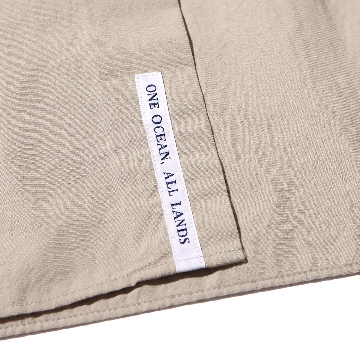 nanamica Regular Collar Wind Shirt Light Taupe 23SP-Iの画像