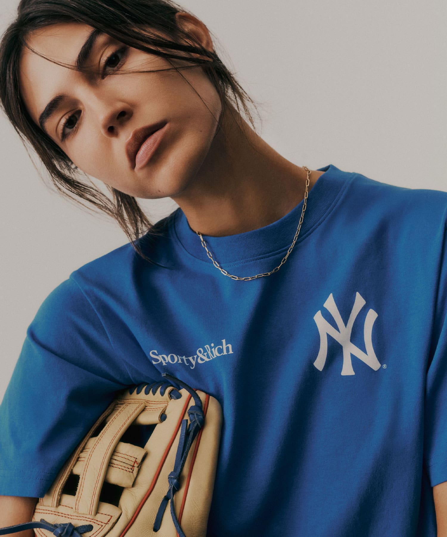 SPORTY＆RICH Champions T-Shirt Team Blueの画像