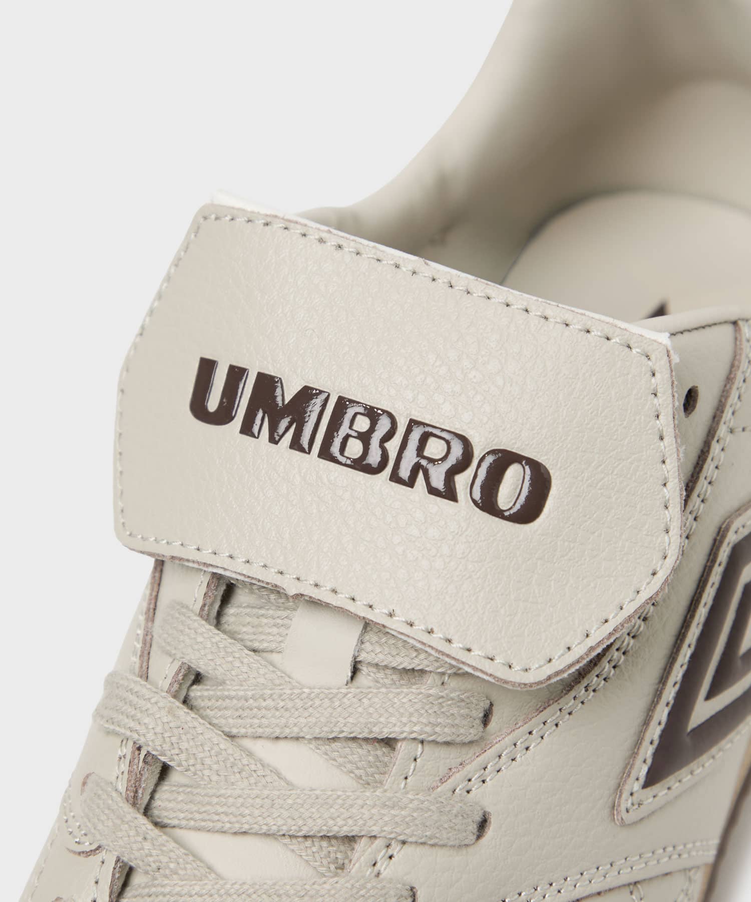 UMBRO CAMPIONATO LEATHER WHITEの画像