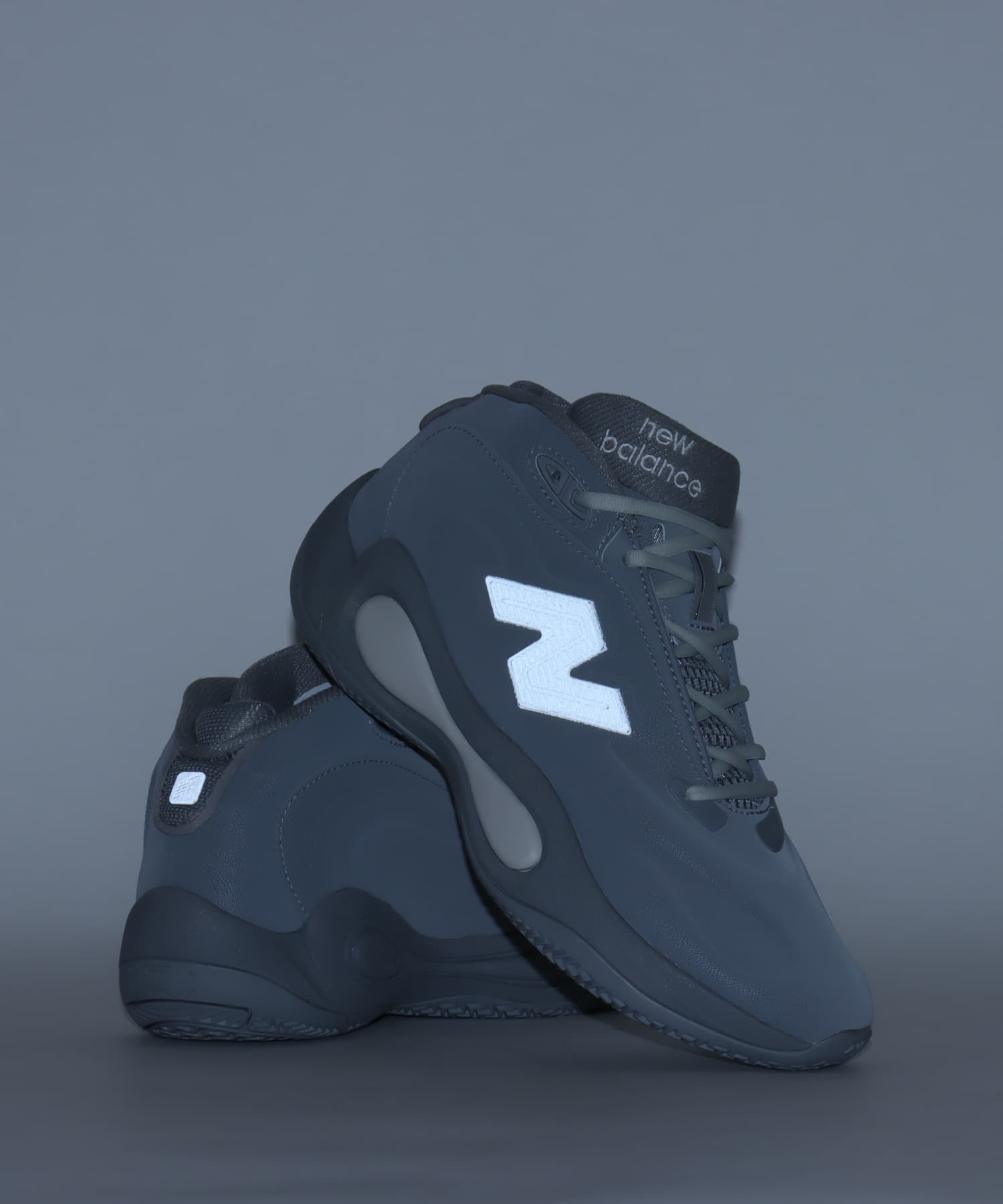 New Balance UFFBB5WD GRAYの画像