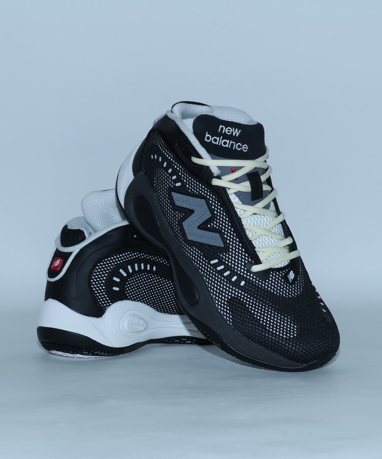 New Balance UFFBB8G0 BLACKの画像