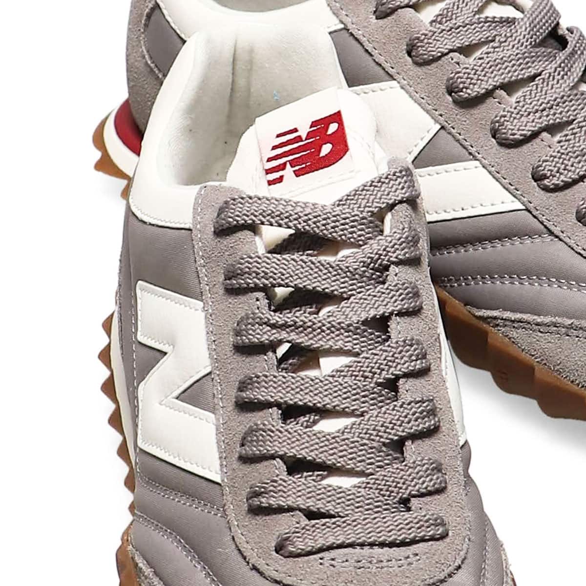 New Balance URC30AD GRAYの画像