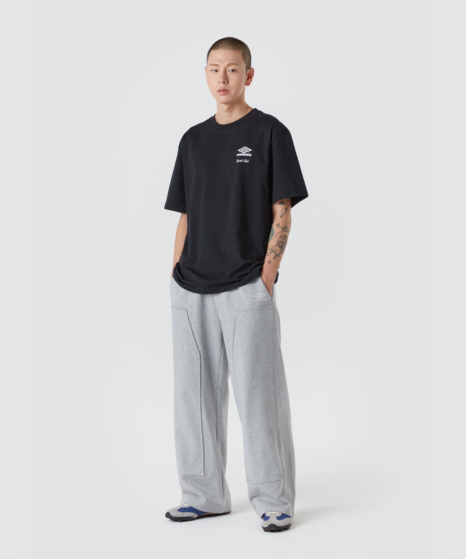 UMBRO 【KOREA COLLECTION】OMBRE SHORTS SLEEVE T-SHIRTS ブラックの画像