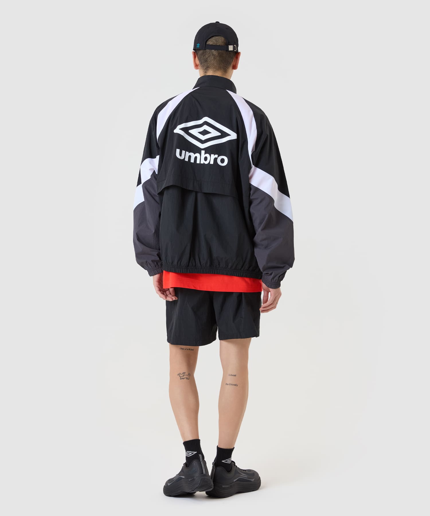 UMBRO 【KOREA COLLECTION】COLOR BLOCK STAND-NECK JACKET ブラックの画像