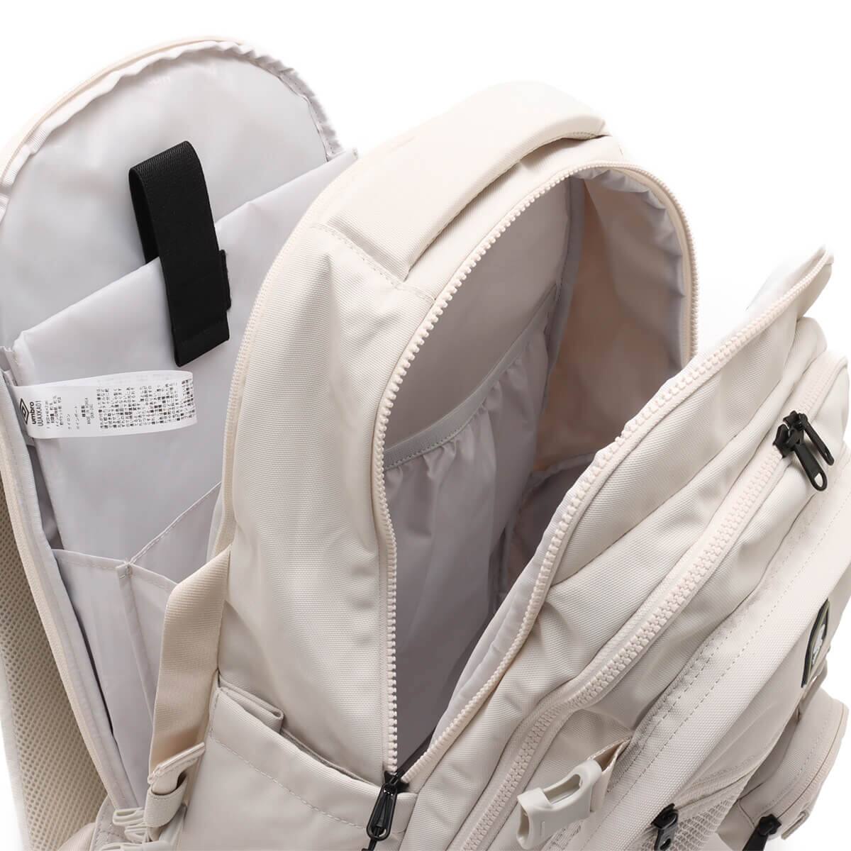 UMBRO BACKPACK ベージュ の画像
