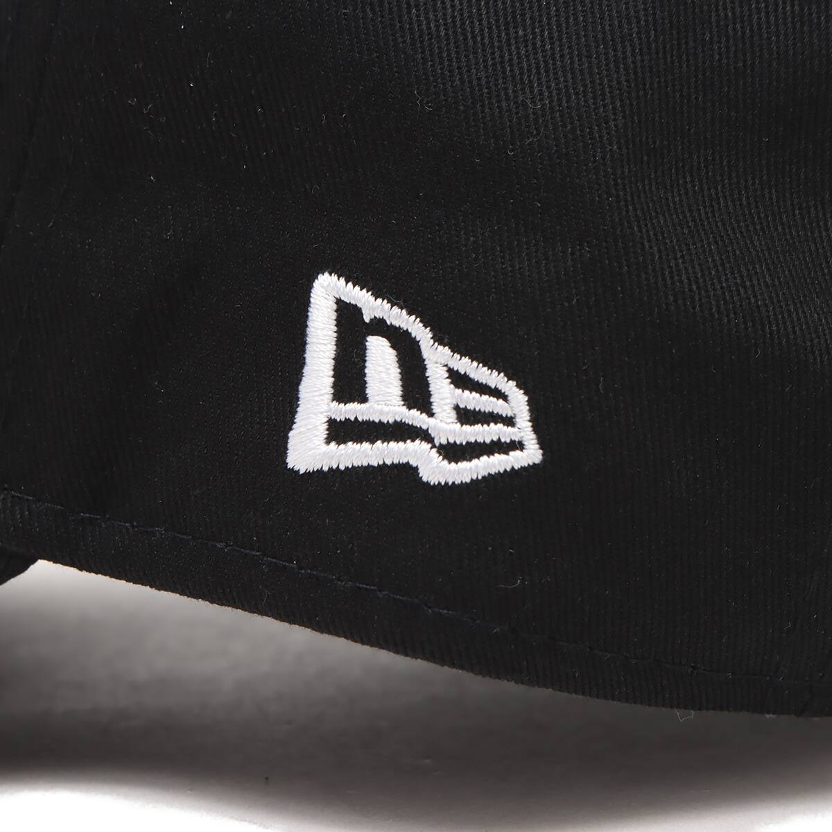 WHITE MOUNTAINEERING x NEW ERA 9THIRTY PACKABLE BLACK 23FA-I