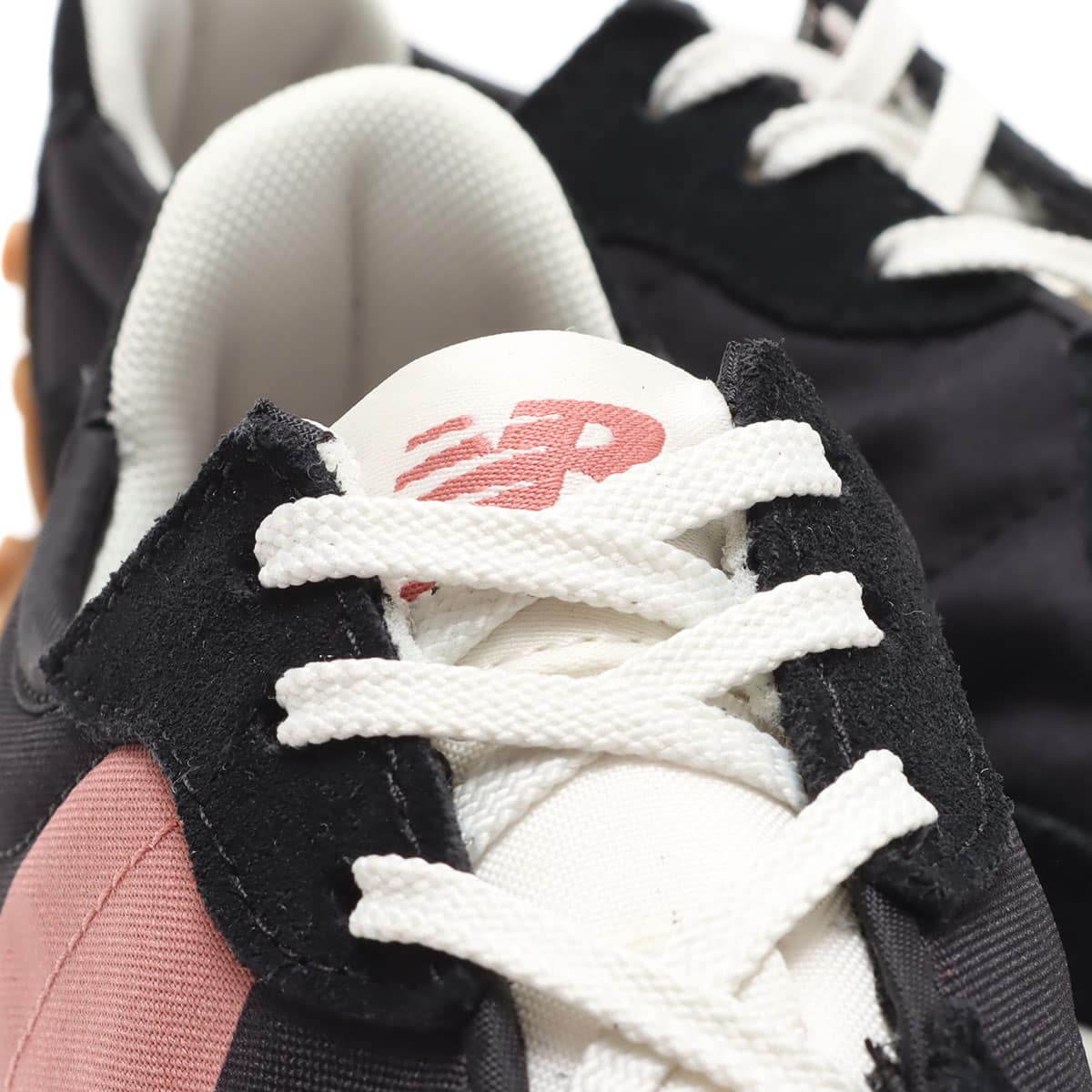 New Balance WS327HR1 BLACK/PINK 21FW-I