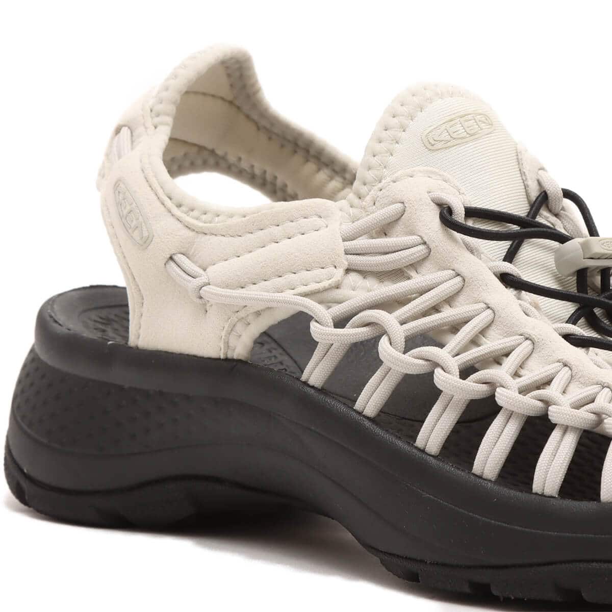KEEN UNEEK ASTORIA Silver Birch/Blackの画像