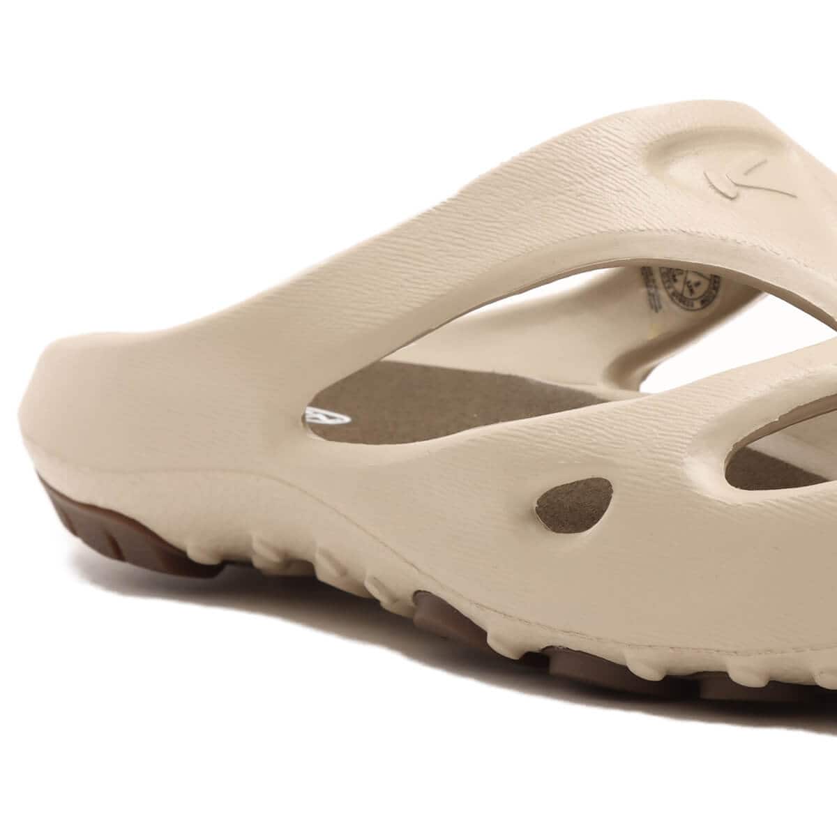 KEEN SHANTI Plaza Taupe/Canteenの画像