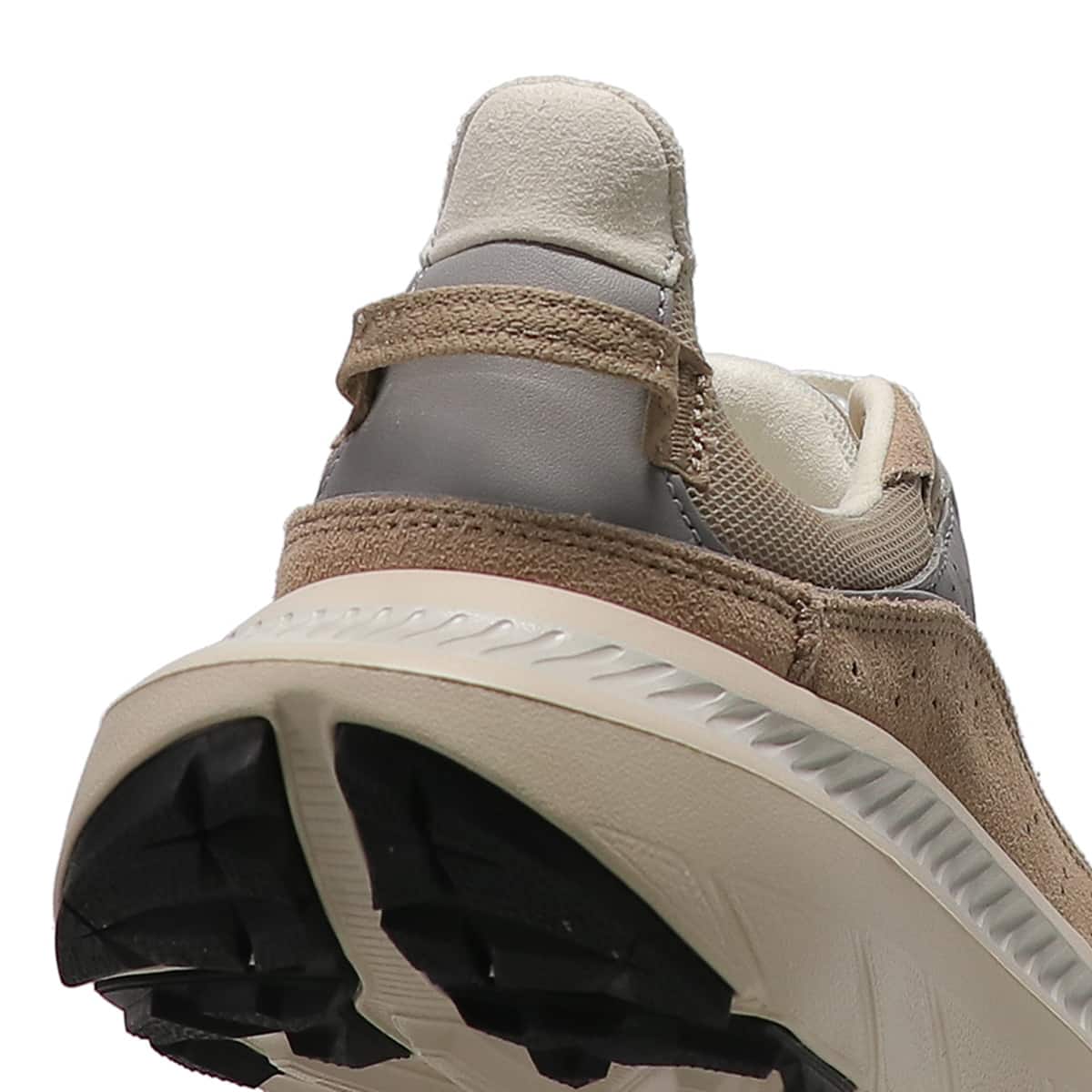 UGG M CA805 V2 DUNE / SEAL 22FW-Iの画像