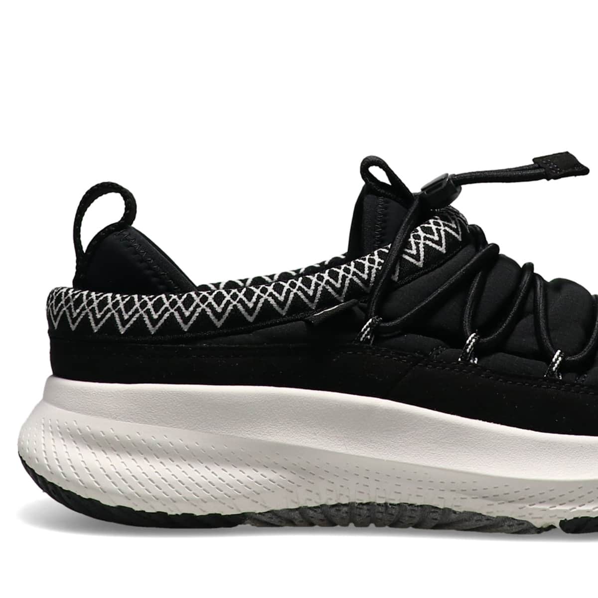 UGG CA78 TASMAN Black / Whiteの画像