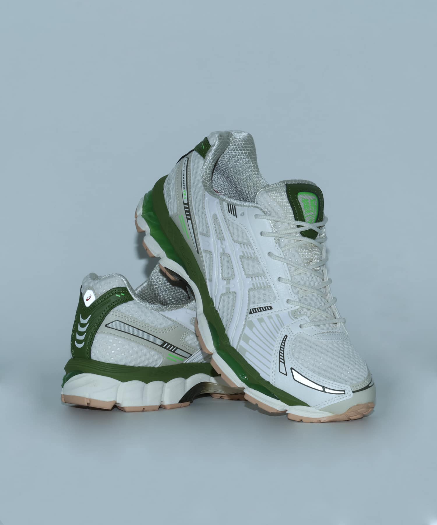 asics GEL-KAYANO 12.1 atmos ID “ARCHIPELAGO” CREAM/WHITEの画像