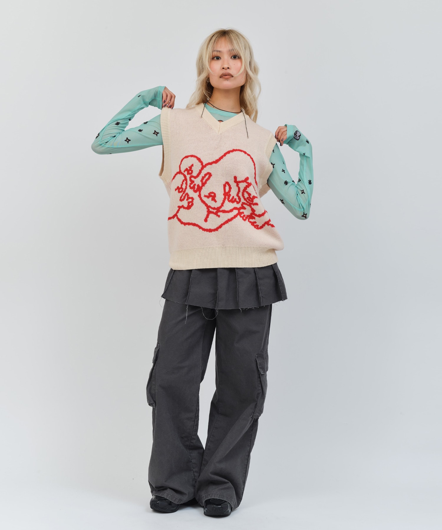 MARIA SAKURAI x atmos pink Ghost Knit Vest BEIGEの画像