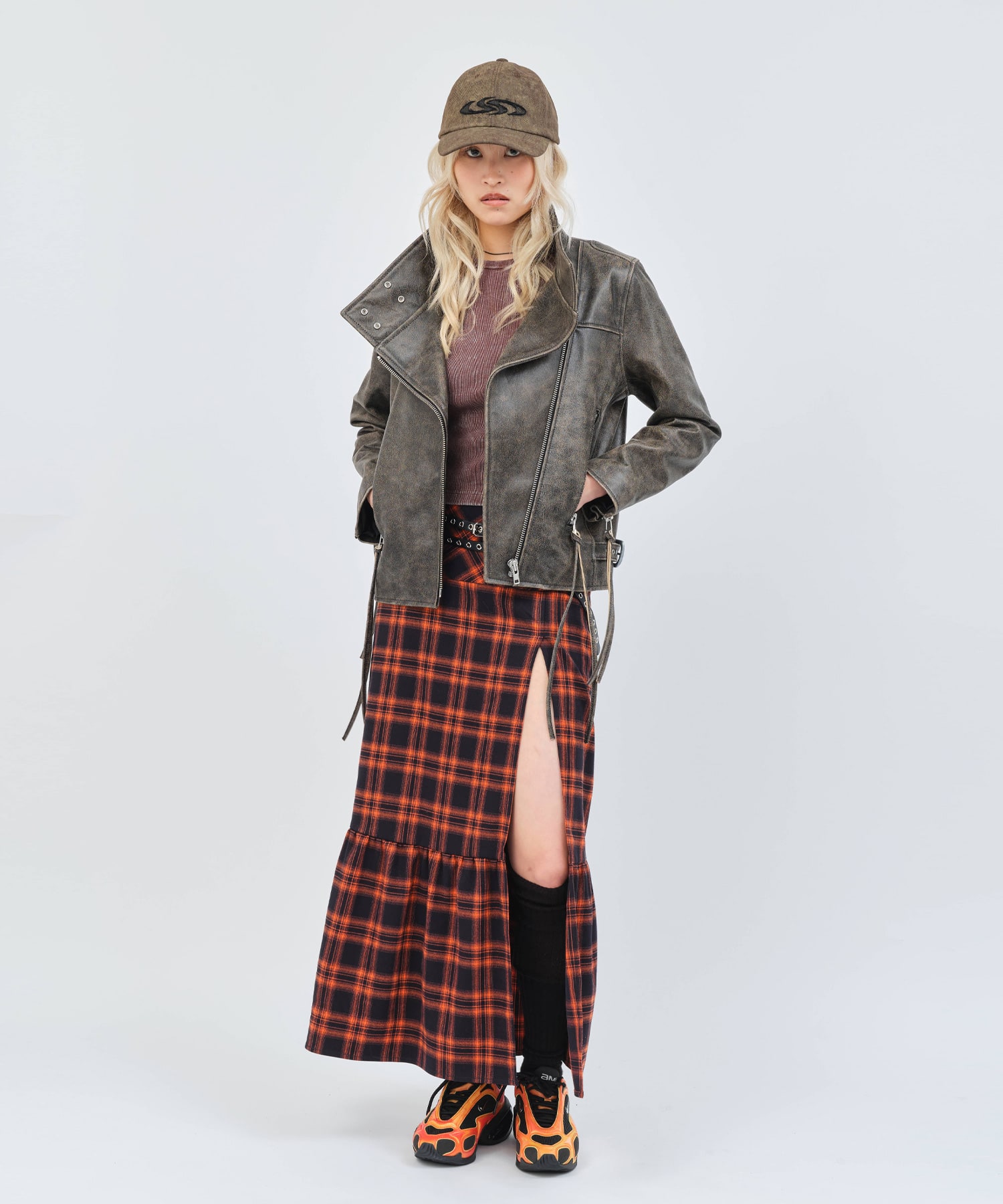 atmos pink Distressed Leather Jacket BROWNの画像