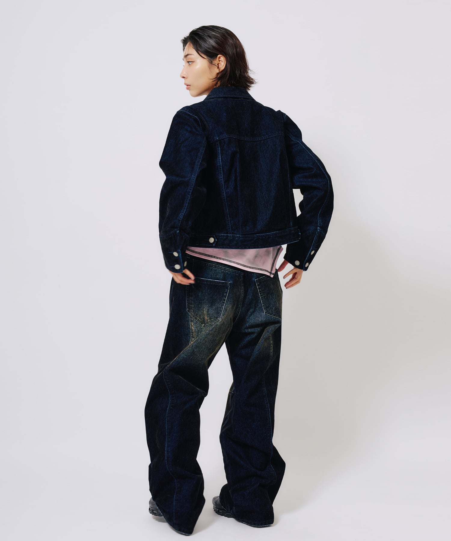 atmos pink Flocky Denim Jacket NAVYの画像