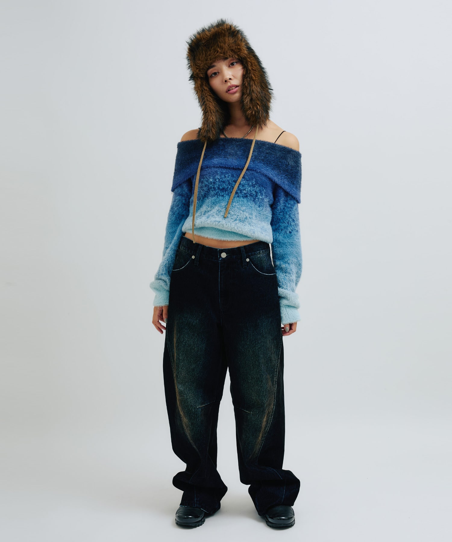 atmos pink Off Shoulder Knit Tops BLUEの画像