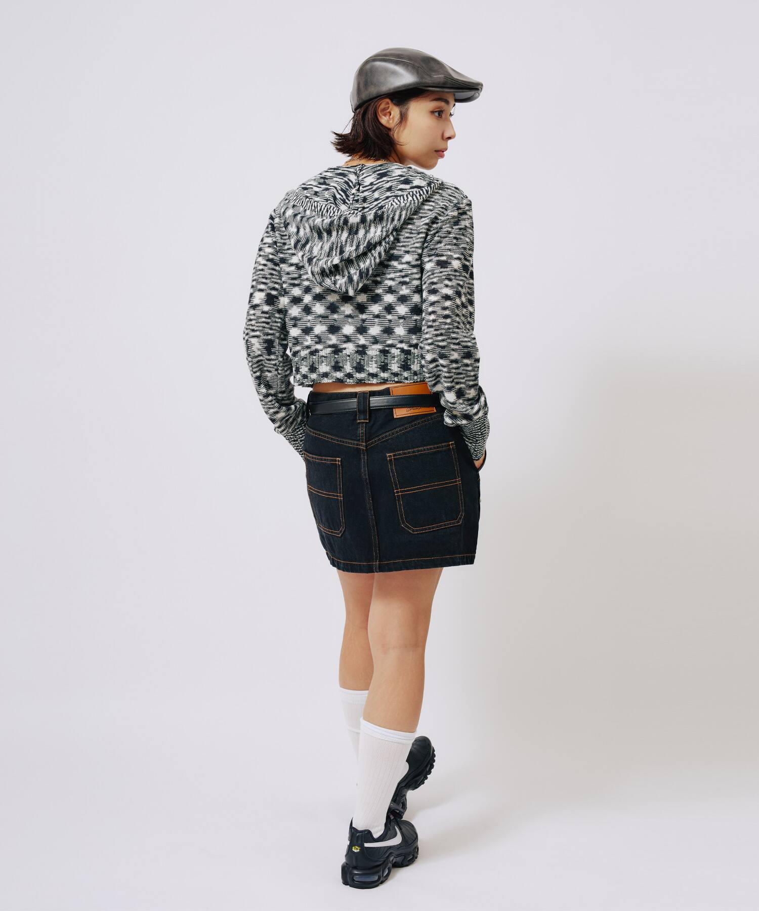 atmos pink Short Zip Knit Hoodie BLACKの画像