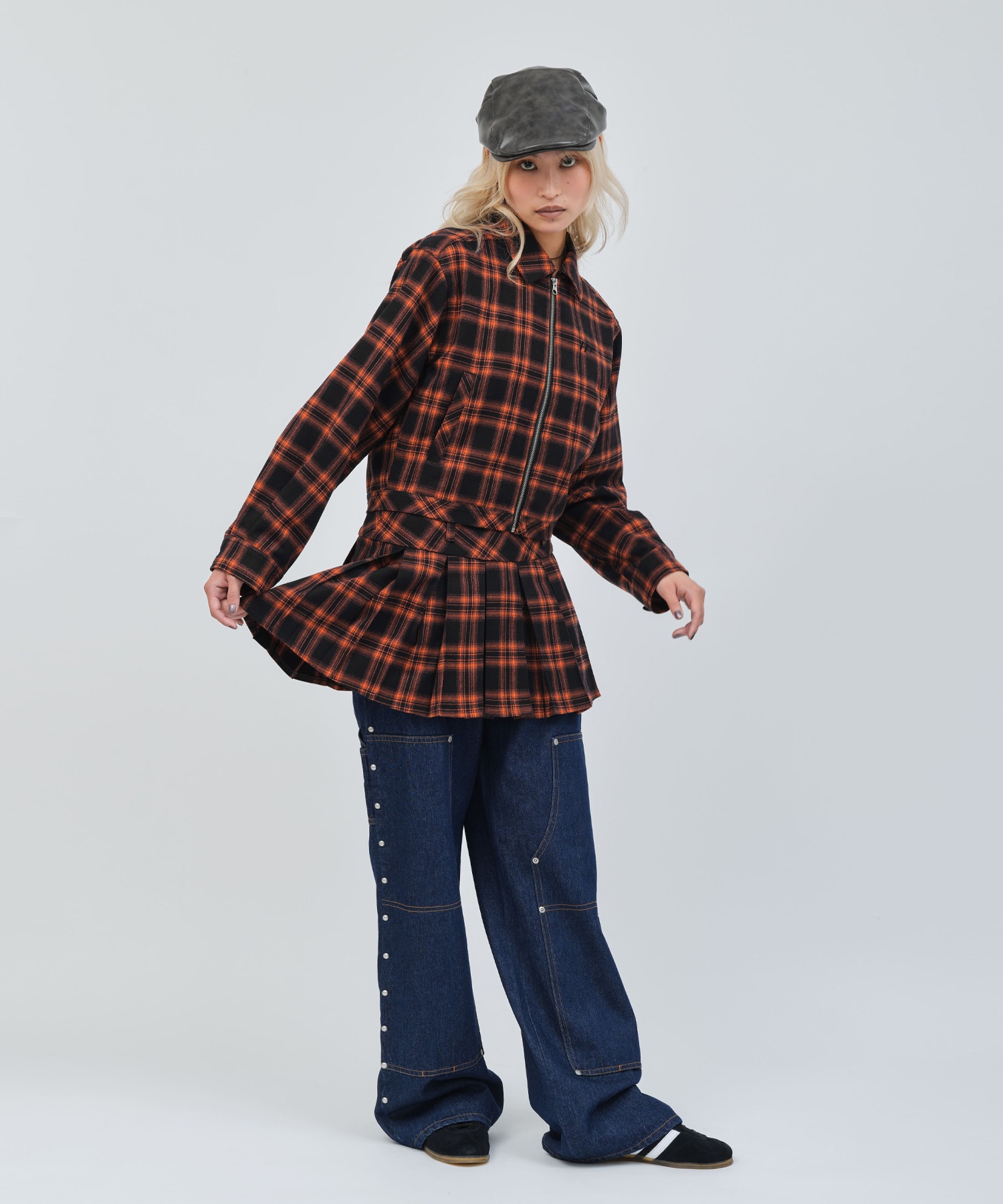 atmos pink Studs Denim Pants BLUEの画像