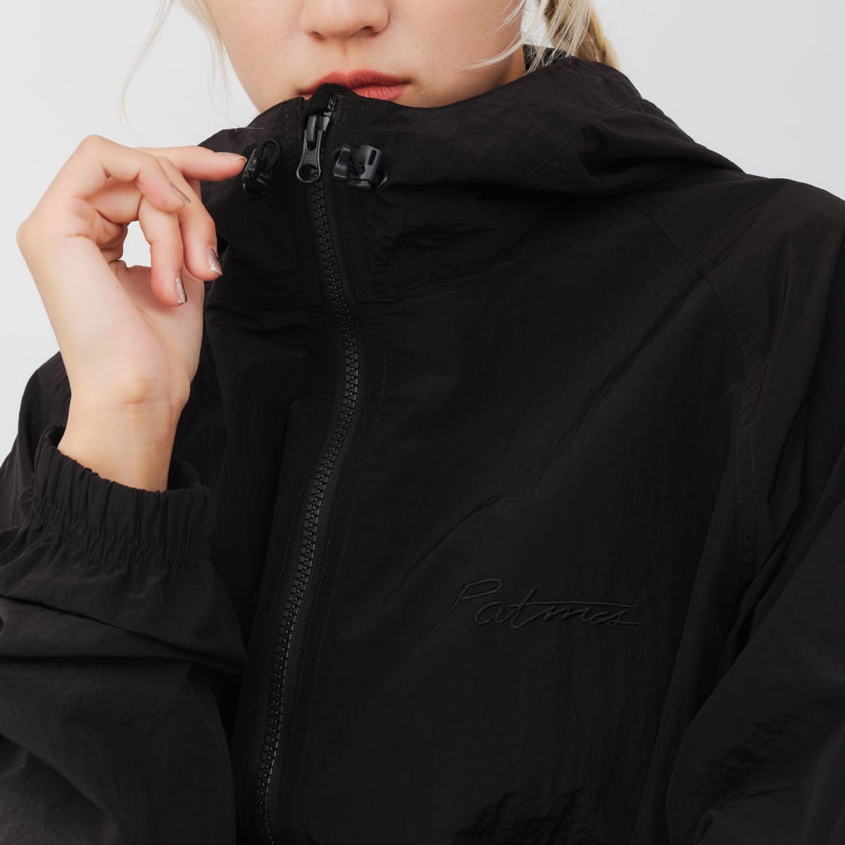 atmos pink Ripstop Shell Jacket BLACKの画像
