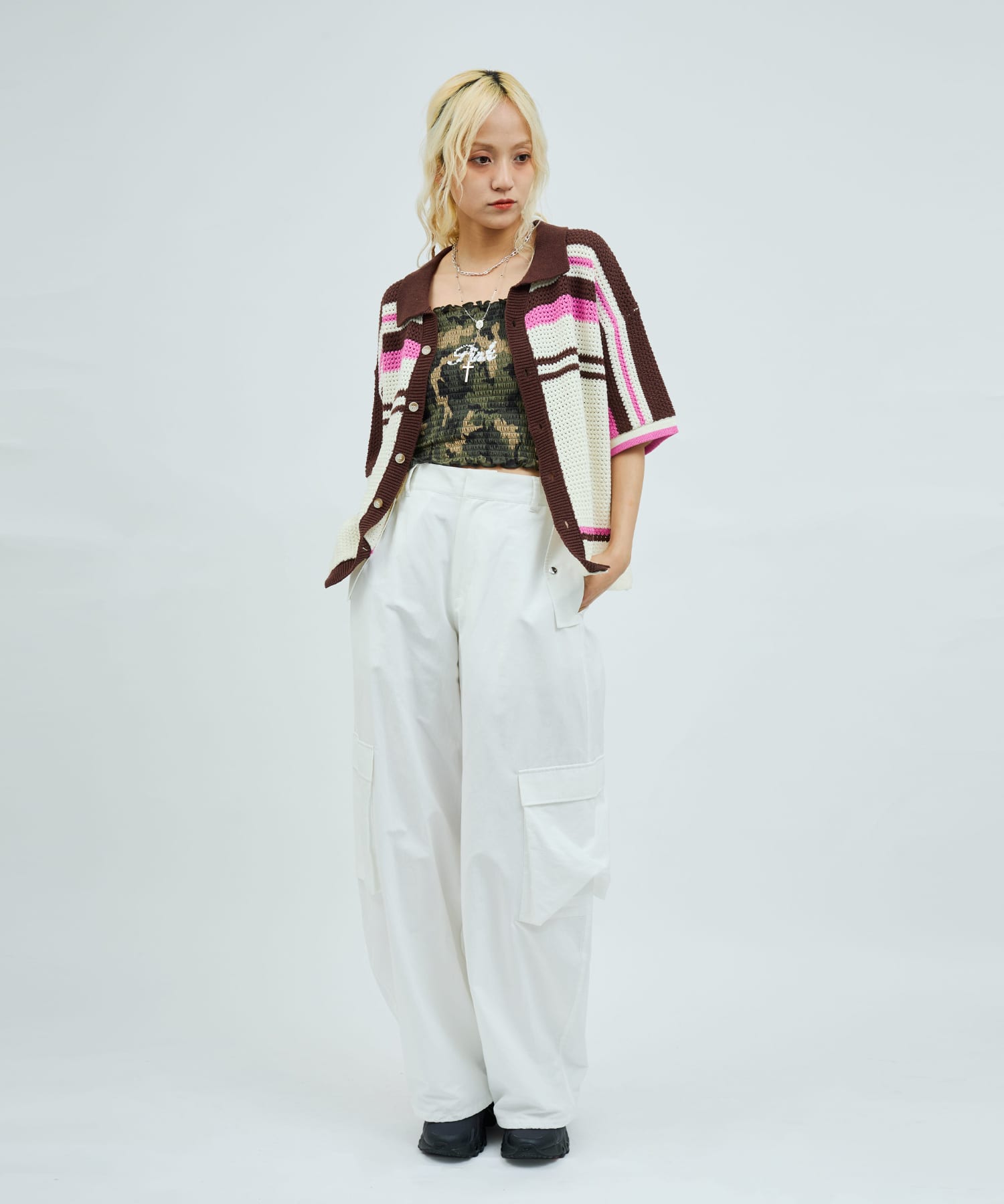 atmos pink Baggy Nylon Pants WHITEの画像