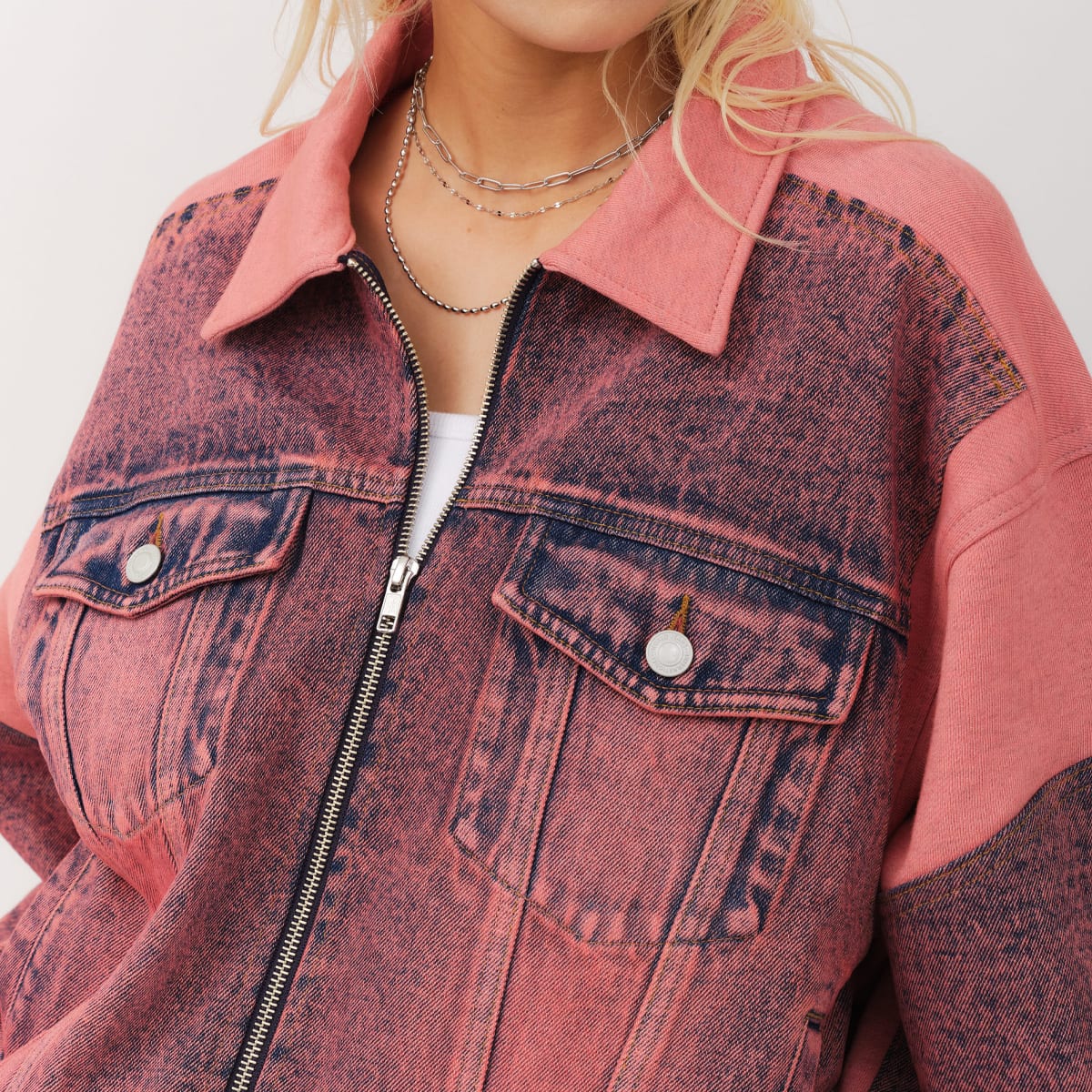 atmos pink Denim Docking Jacket PINKの画像