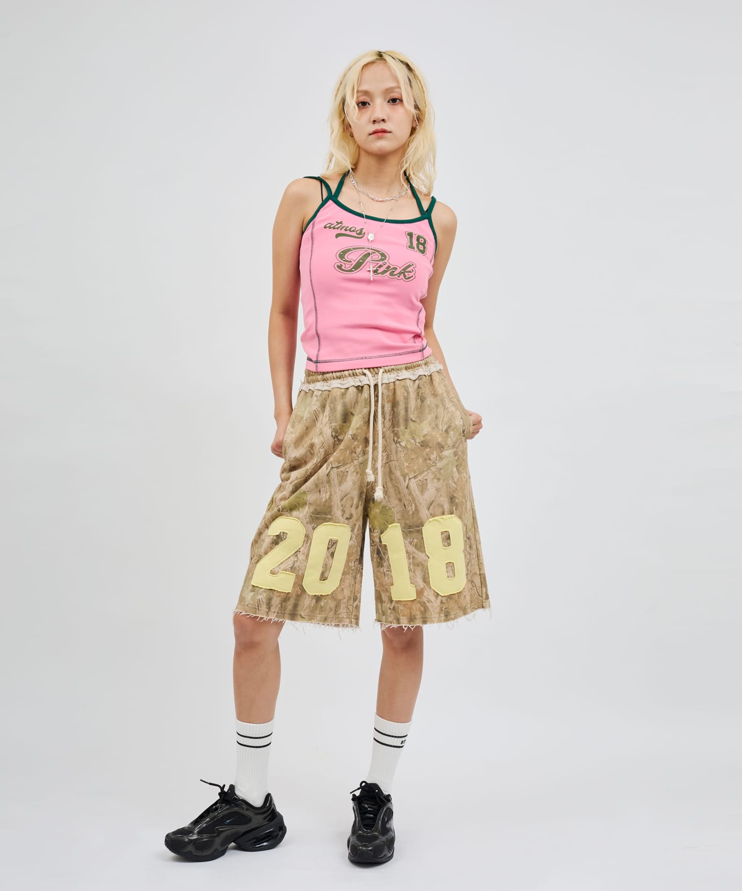 atmos pink Halter Neck Camisole PINKの画像