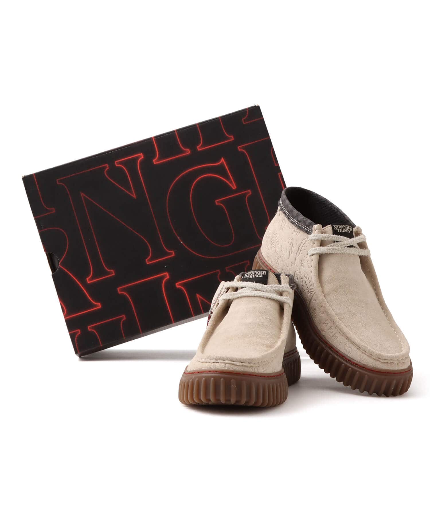 CLARKS Torhill Hi x Stranger Things Off Whiteの画像