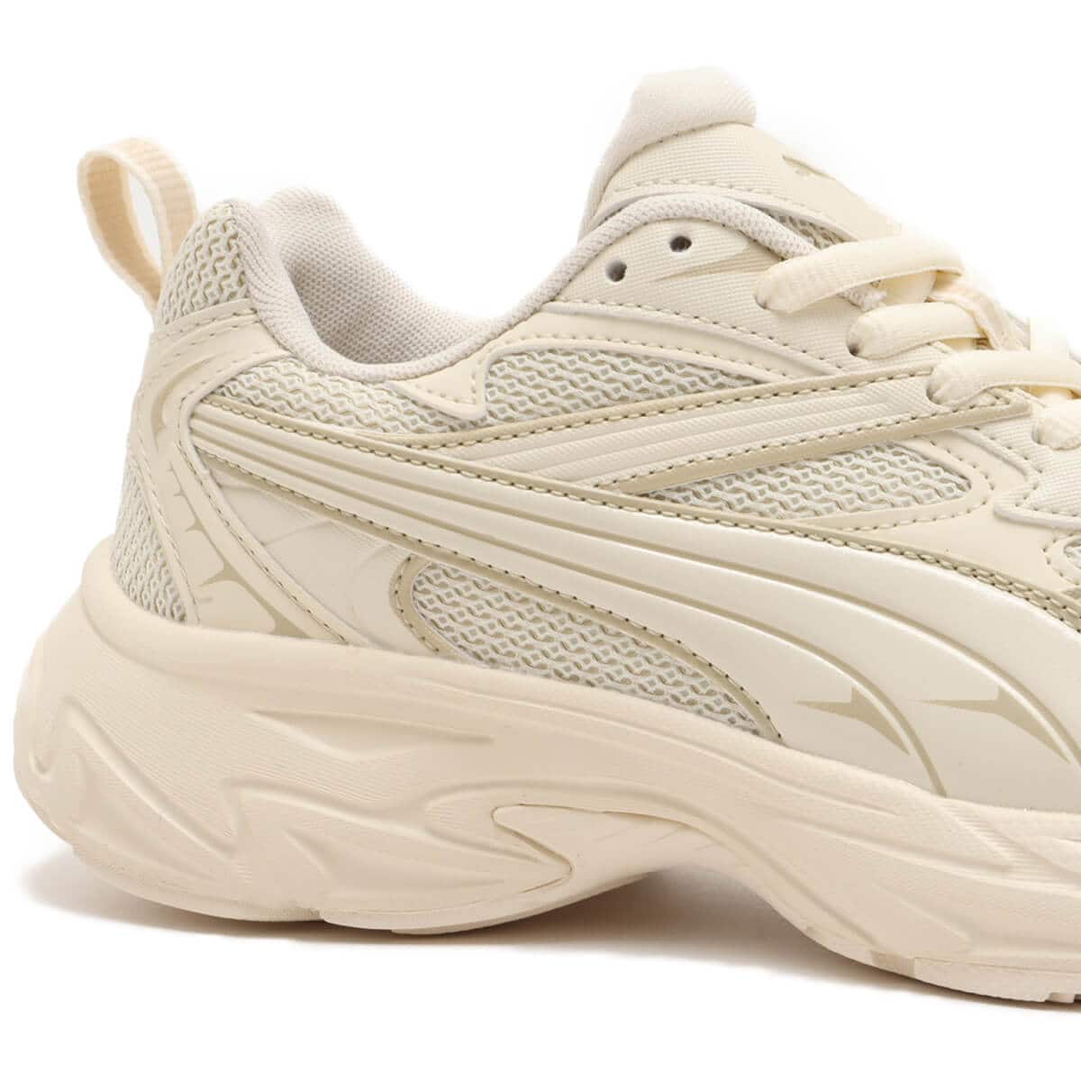 PUMA MORPHIC BASE ALPINE SNOWの画像