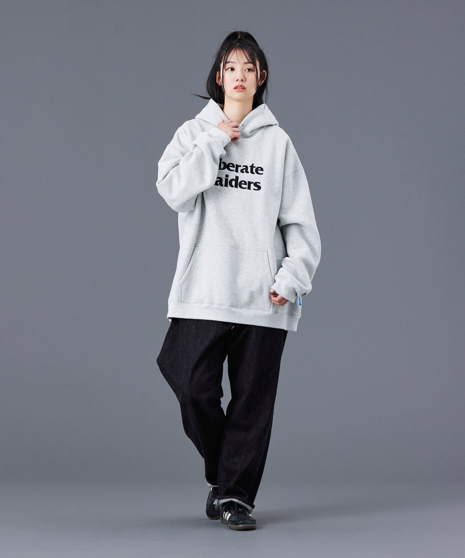 LIBERAIDERS LR EMBROIDERY HOODIE GRAYの画像