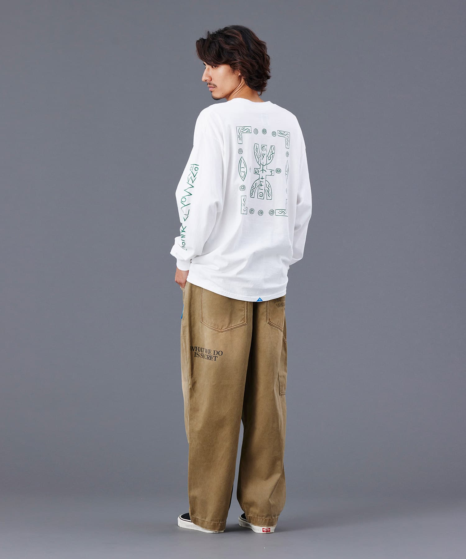 LIBERAIDERS TIFINAGH LOGO L/S TEE WHITEの画像