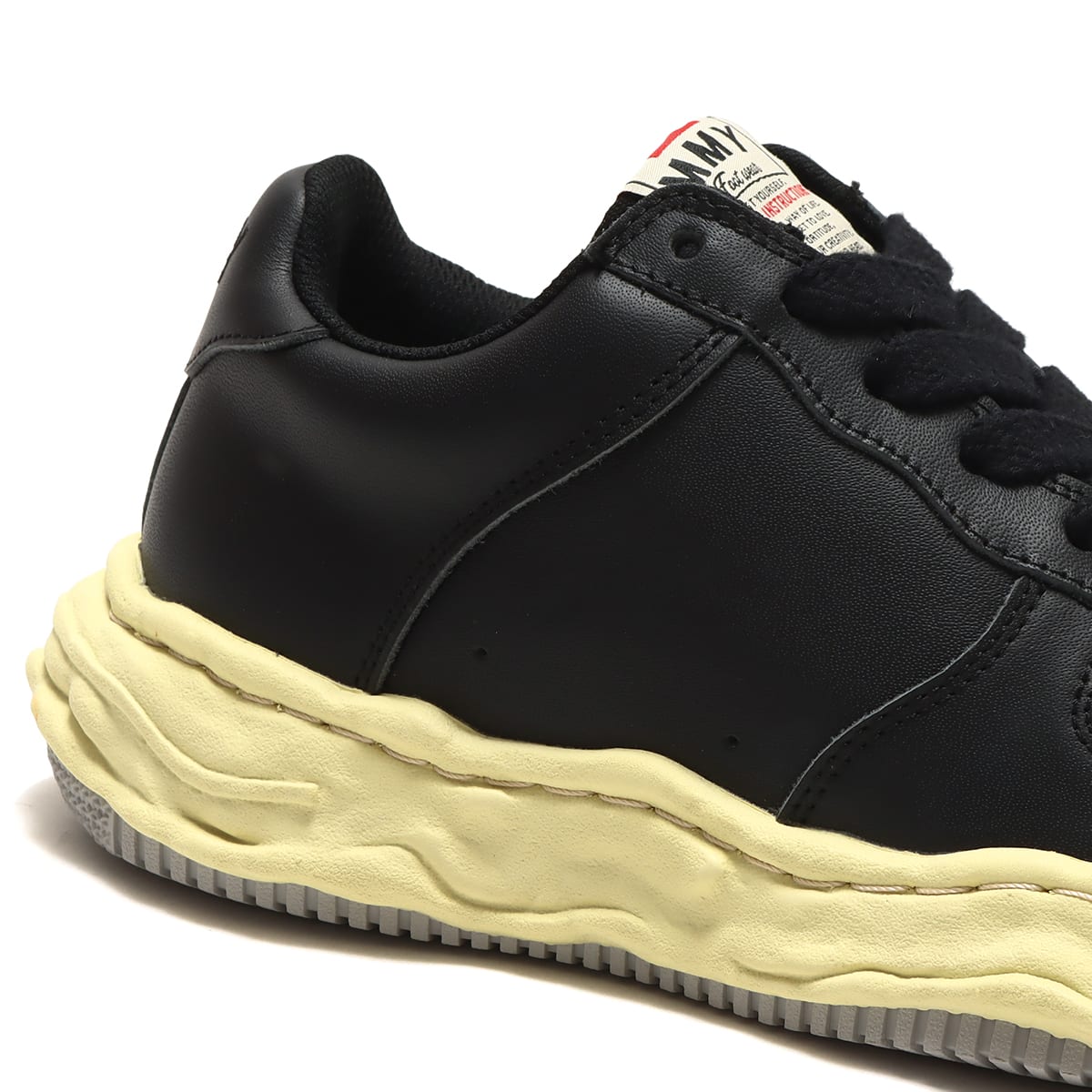Maison MIHARA YASUHIRO WAYNE LOW/LEATHER ブラックの画像