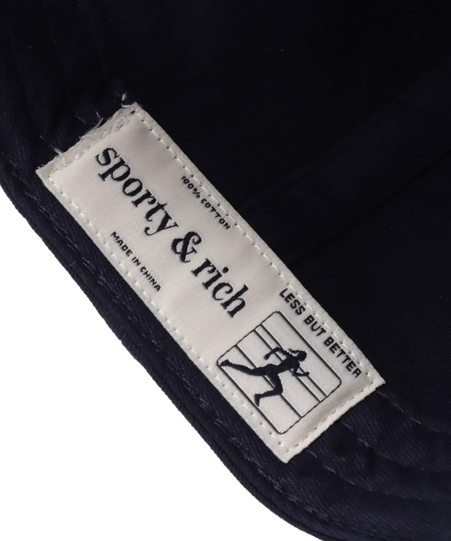 SPORTY＆RICH Serif Logo Hat Dark Navyの画像