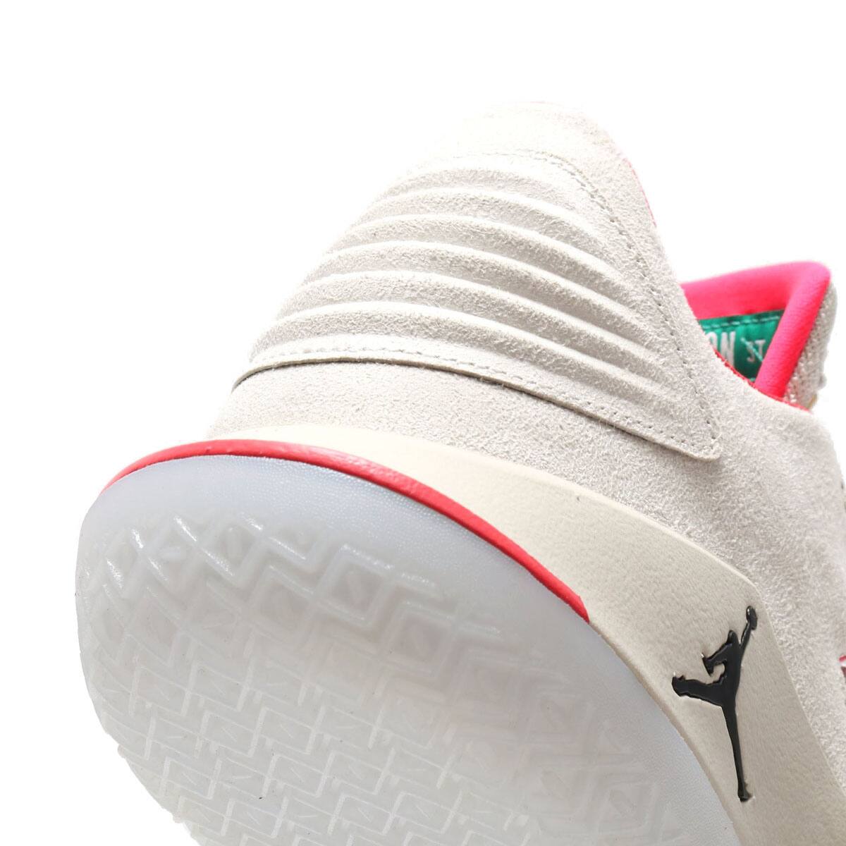 JORDAN BRAND AIR JORDAN XXXII LOW PF  LIGHT BONE/BLACK-VACHETTA TAN-INFRAREDの画像