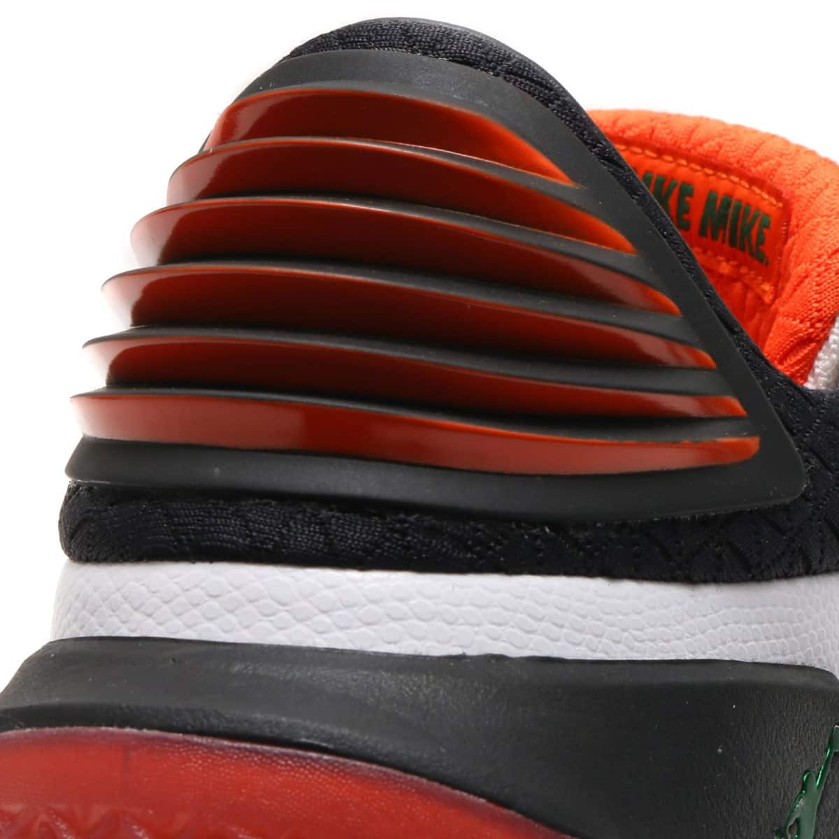 JORDAN BRAND AIR JORDAN XXXII LOW PF  WHITE/PINE GREEN-BLACK-RUSH ORANGEの画像